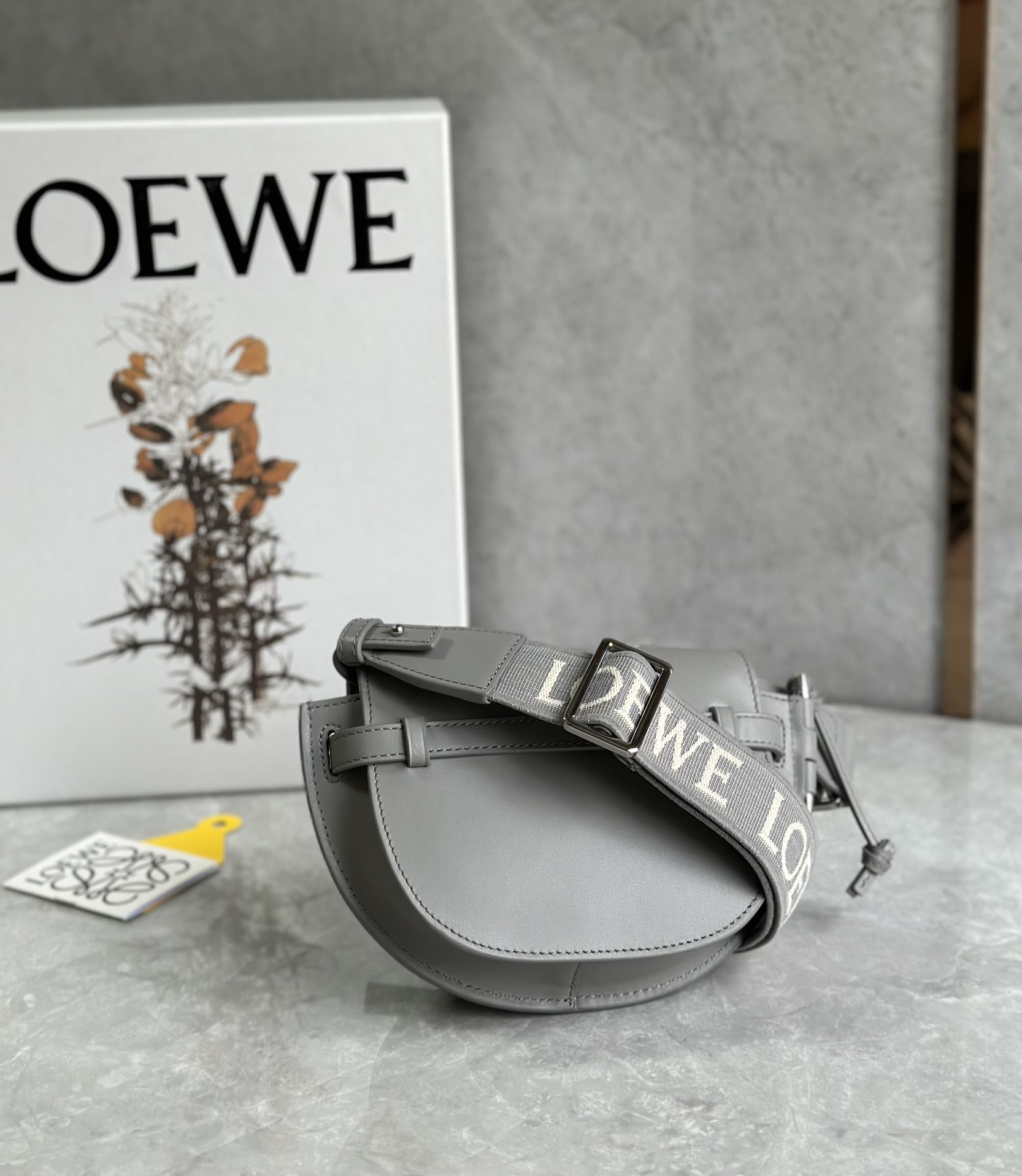 L0ew* mini puzzle gatedual bag-21*12.5*9cm