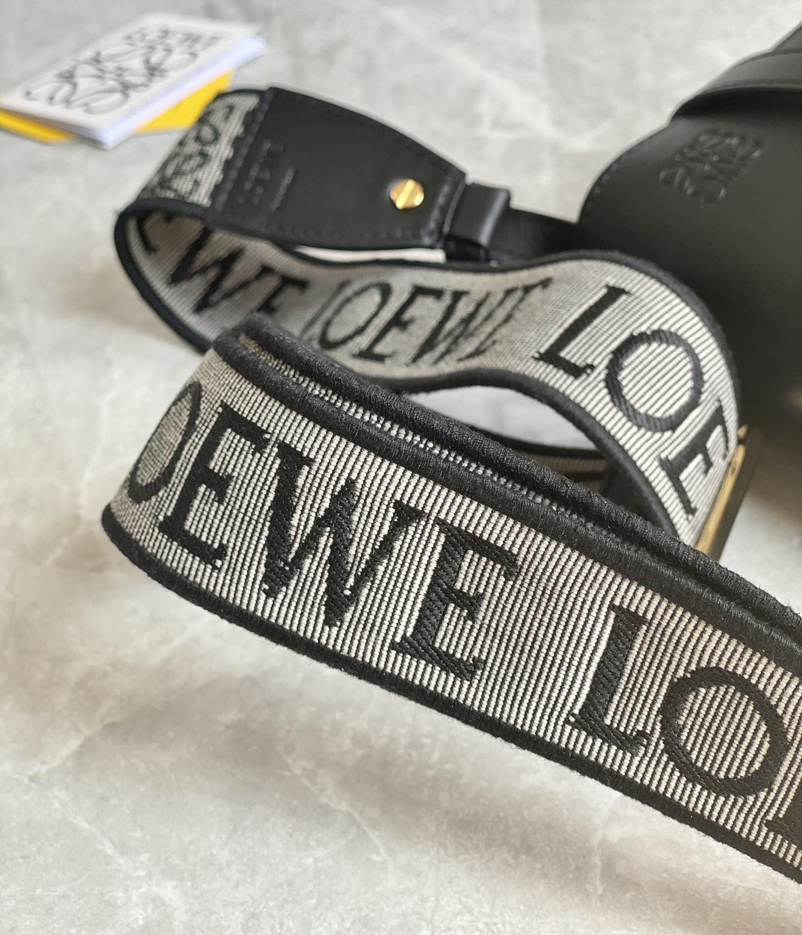 L0ew* mini puzzle gatedual bag-21*12.5*9cm