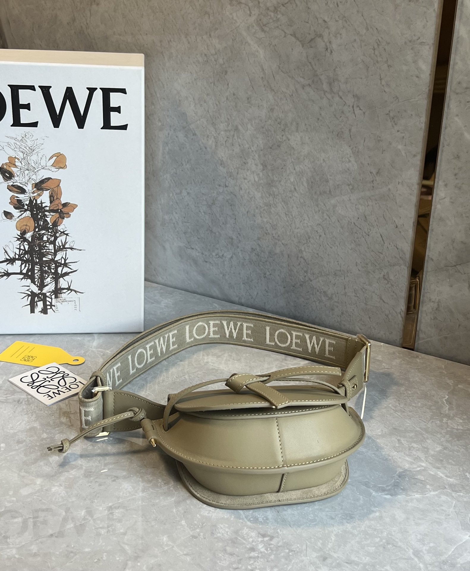 L0ew* mini puzzle gatedual bag-21*12.5*9cm