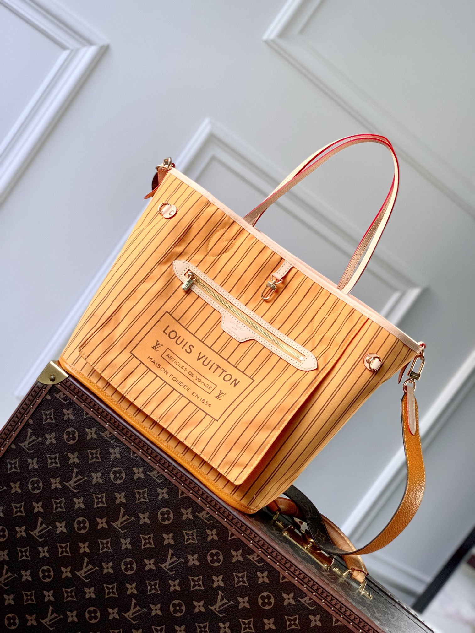 l0*is V*t0n neverfull bandoulière inside out-m11947-28 x 14 x 31cm