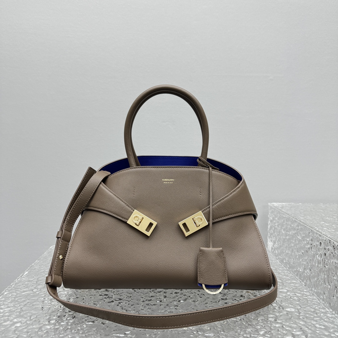 Ferragamo Top-handle Bag-32*22*14CM