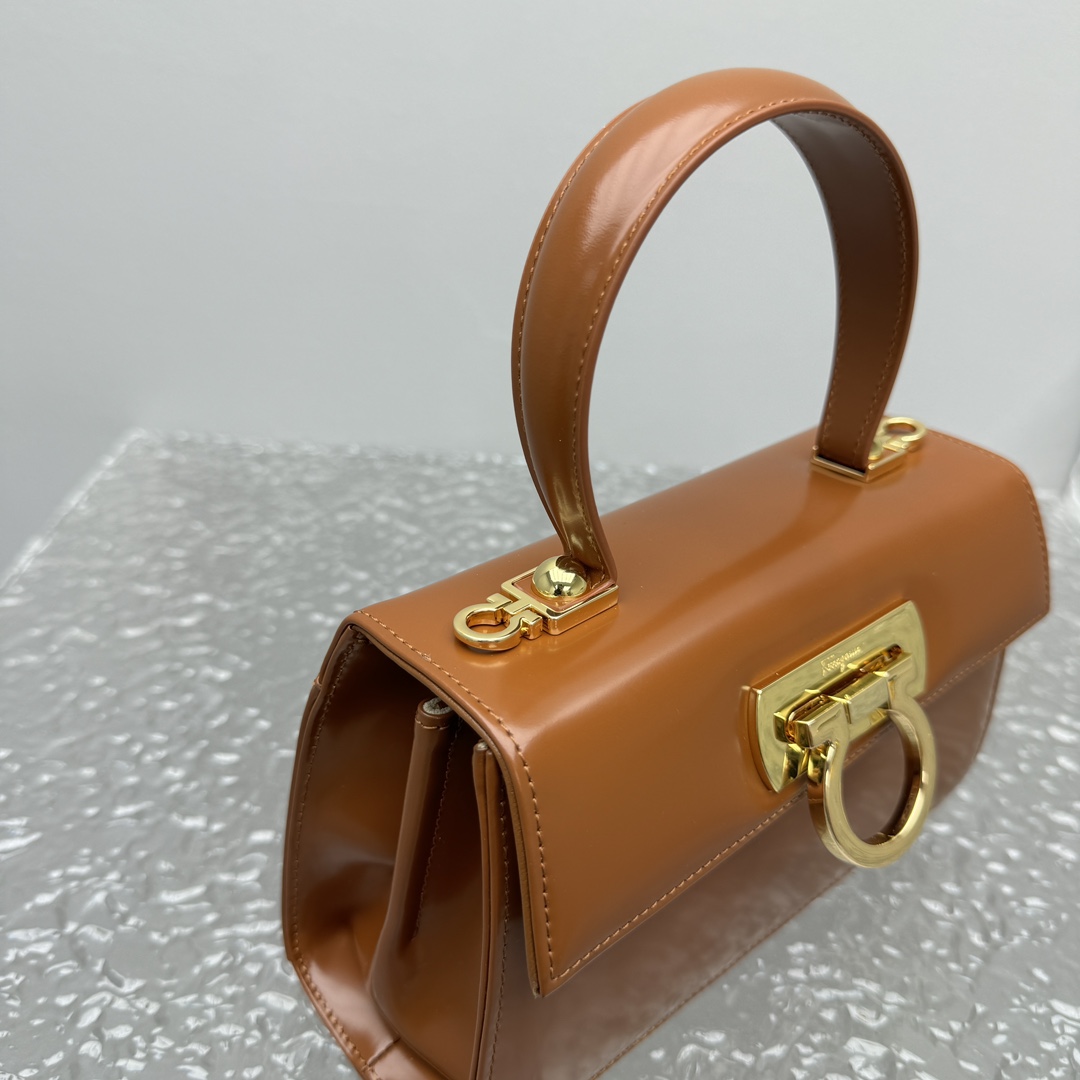 Ferragamo Top-handle Bag-21*13*8.5CM