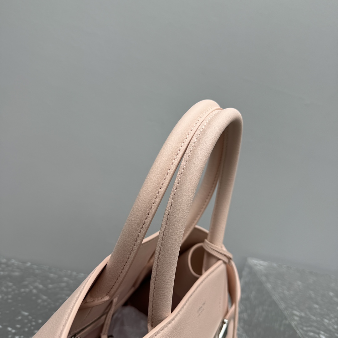 Ferragamo Top-handle Bag-32*22*14CM