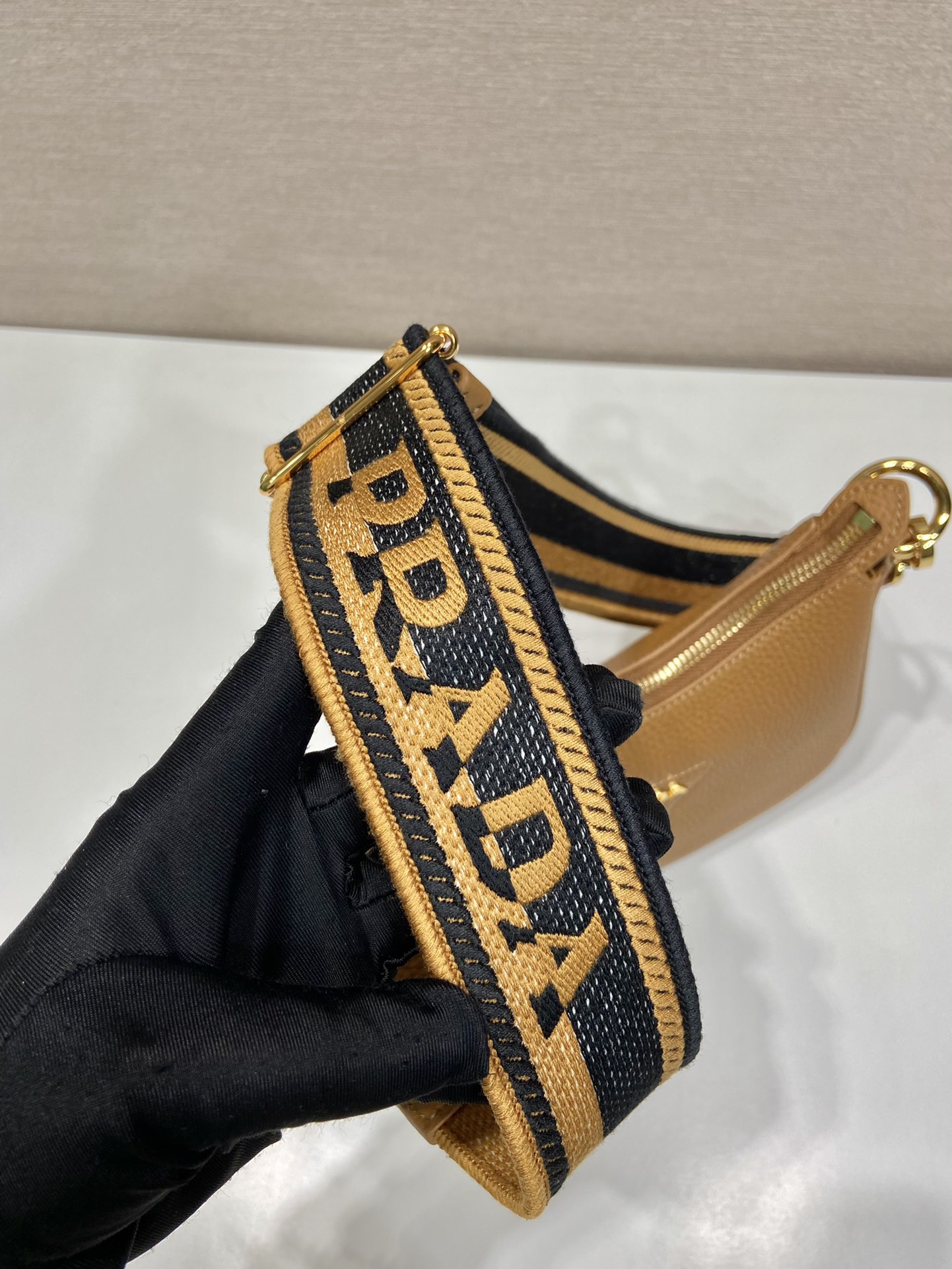 Pra*a leather shoulder bag-1bh193-24*18*6cm