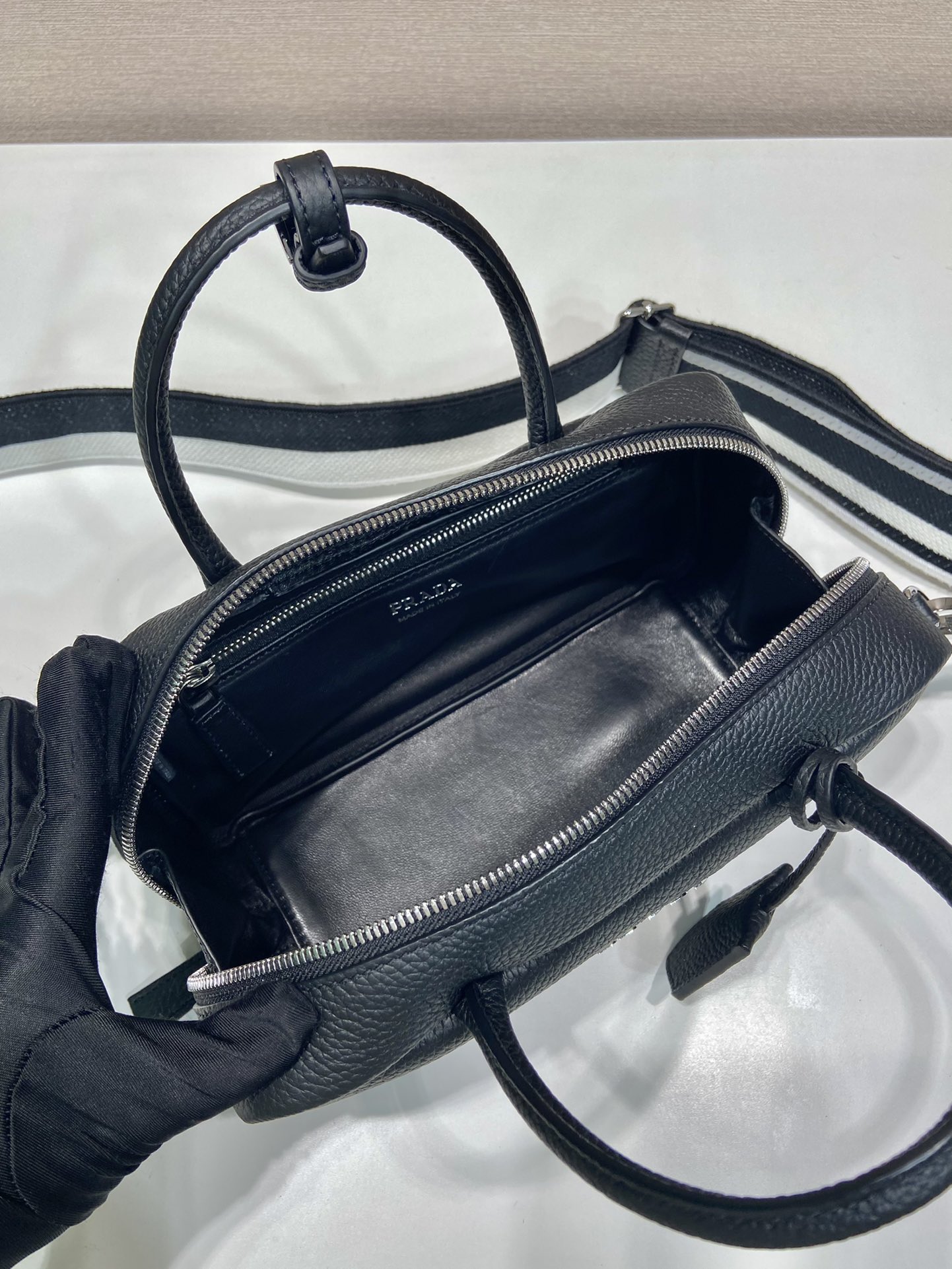 Pra*a top handbags-1bb102-24*12*8.5cm