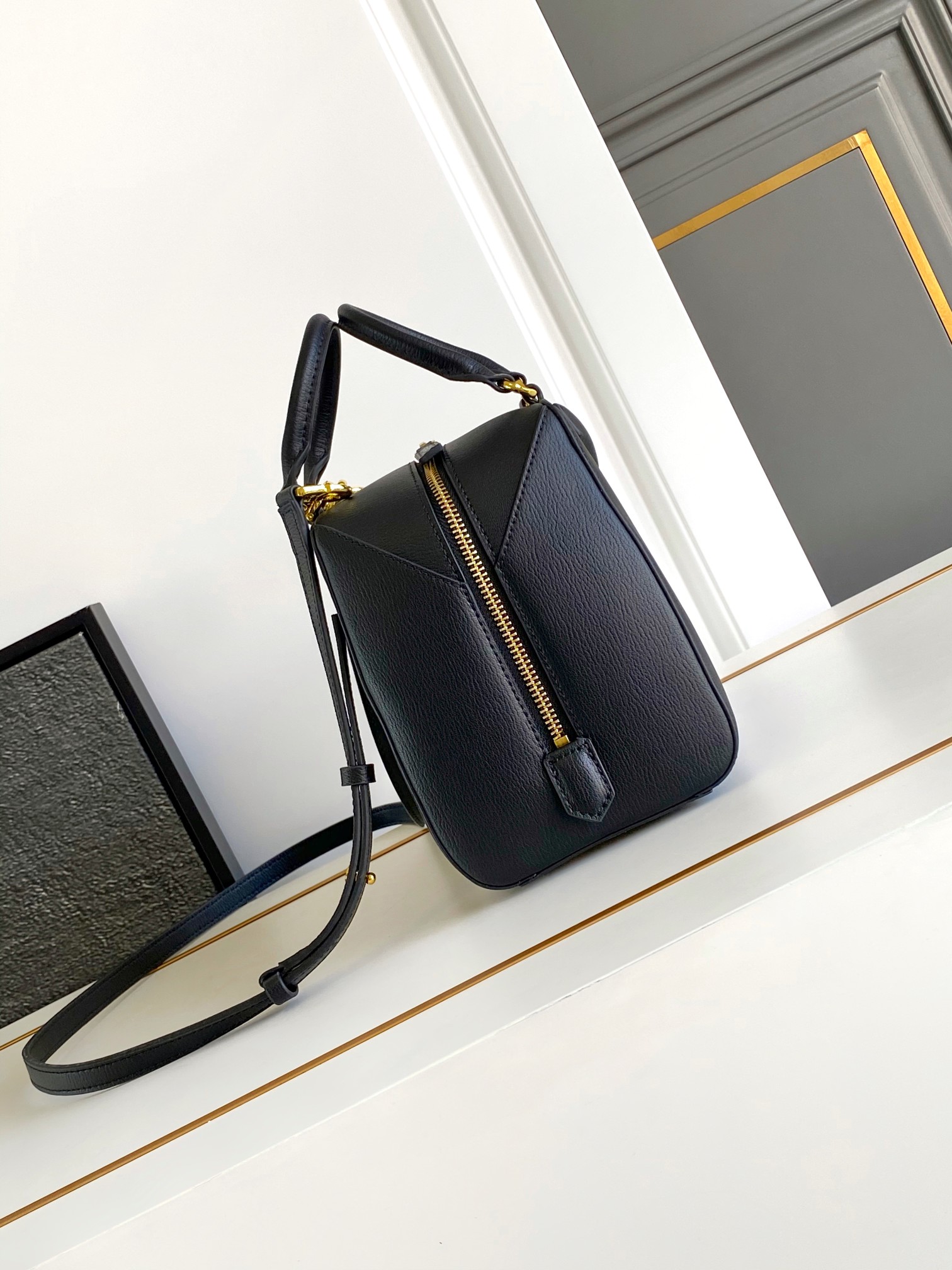 G1uenchy anyigona cube tote-13*19*22cm