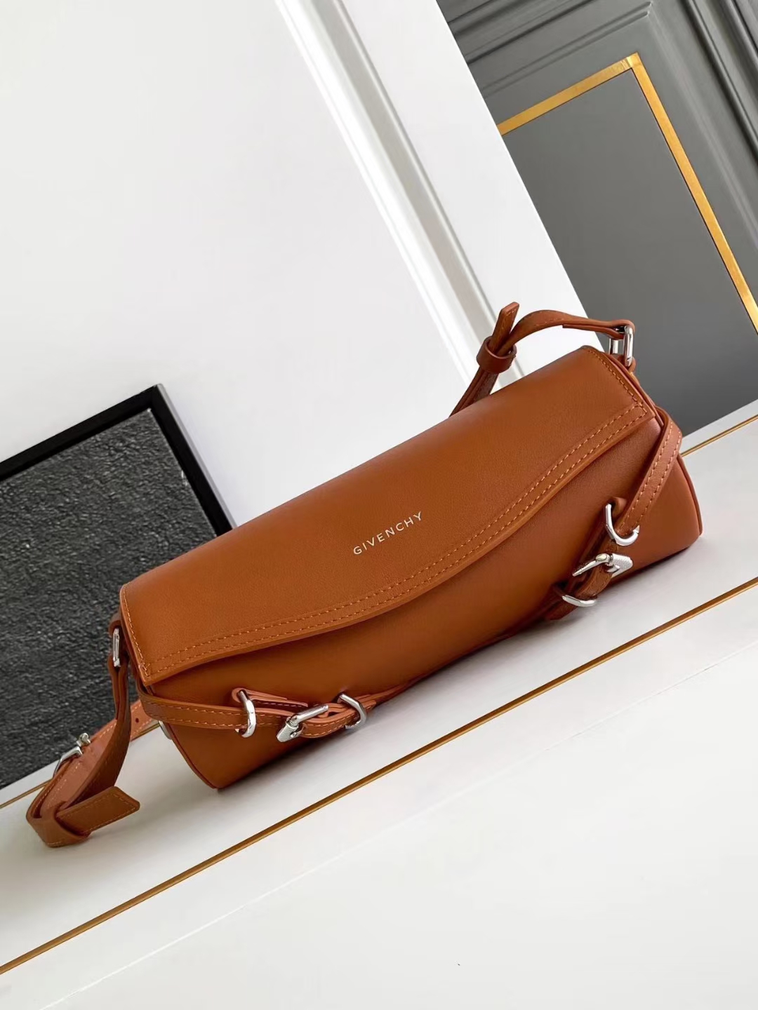 G1uenchy voyou roller bag-25*10*13cm