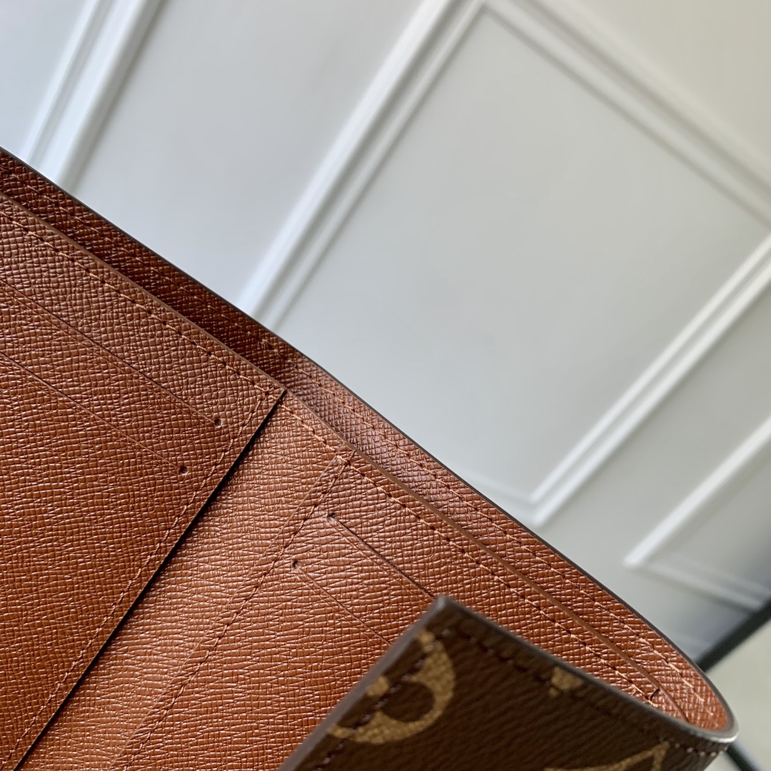 l0*is V*t0nvictor wallet-m12598-11.5 x 9 x 2.5cm