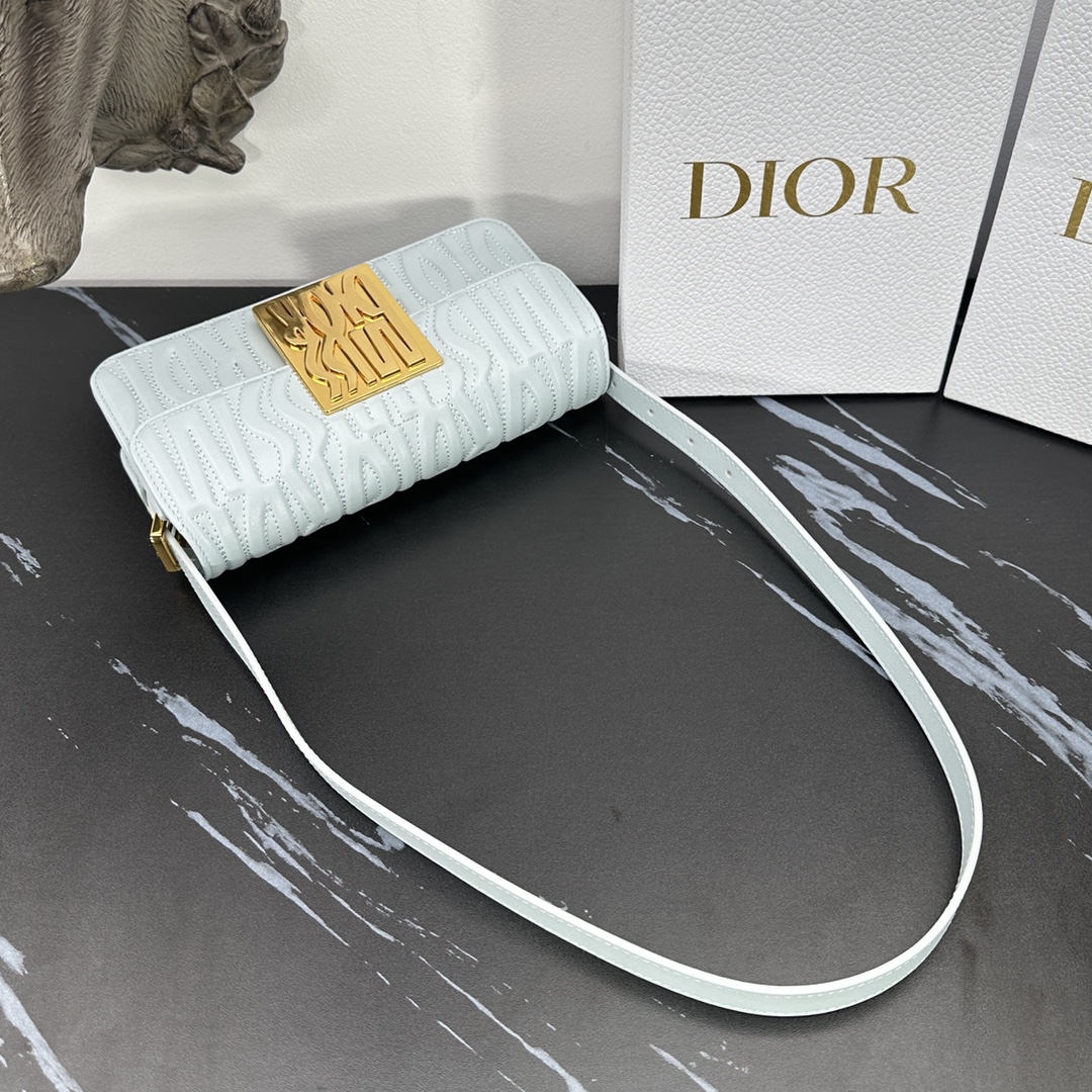 D*or miss D*or allover bag-22*11*6cm