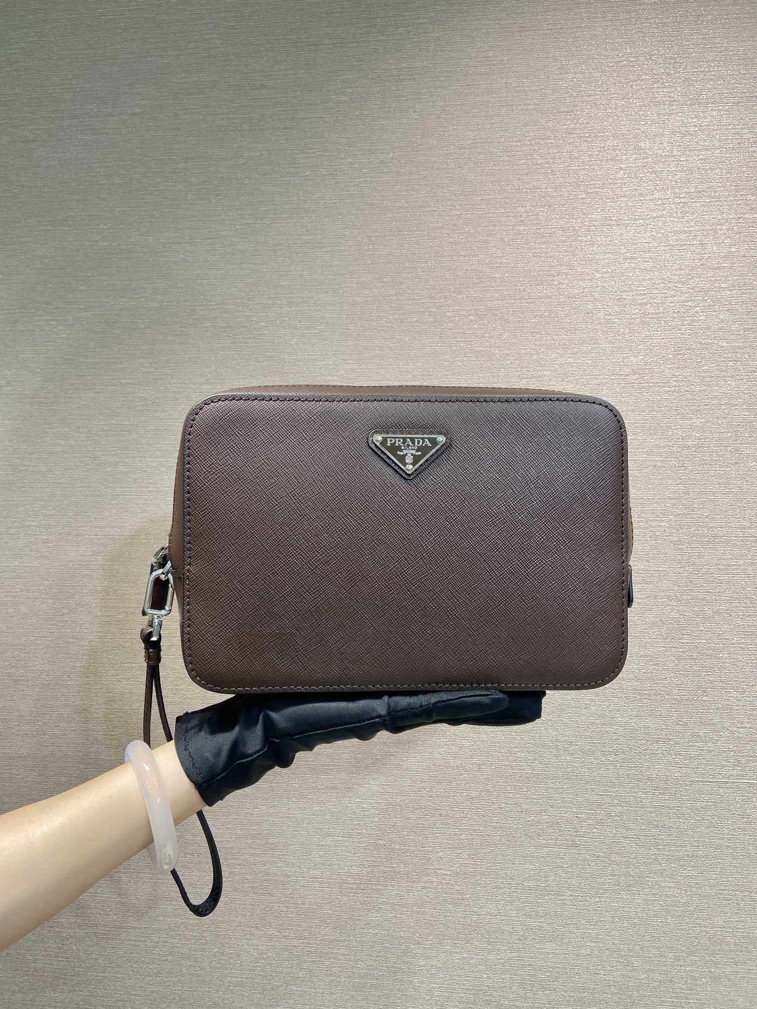 Pra*a 2vf017 pouch-23.5*15.5*6.5cm