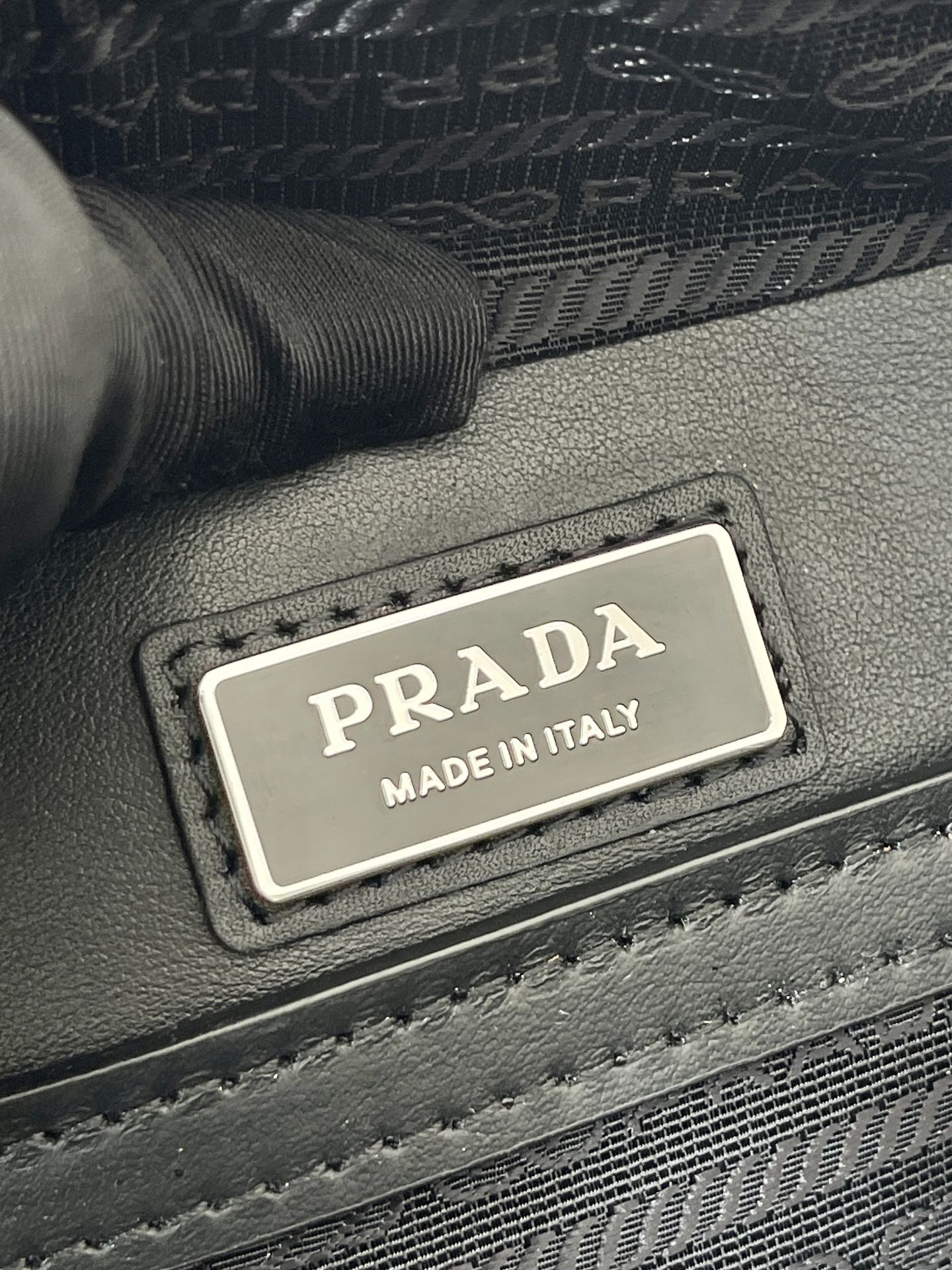 Pra*a 2vf017 pouch-23.5*15.5*6.5cm