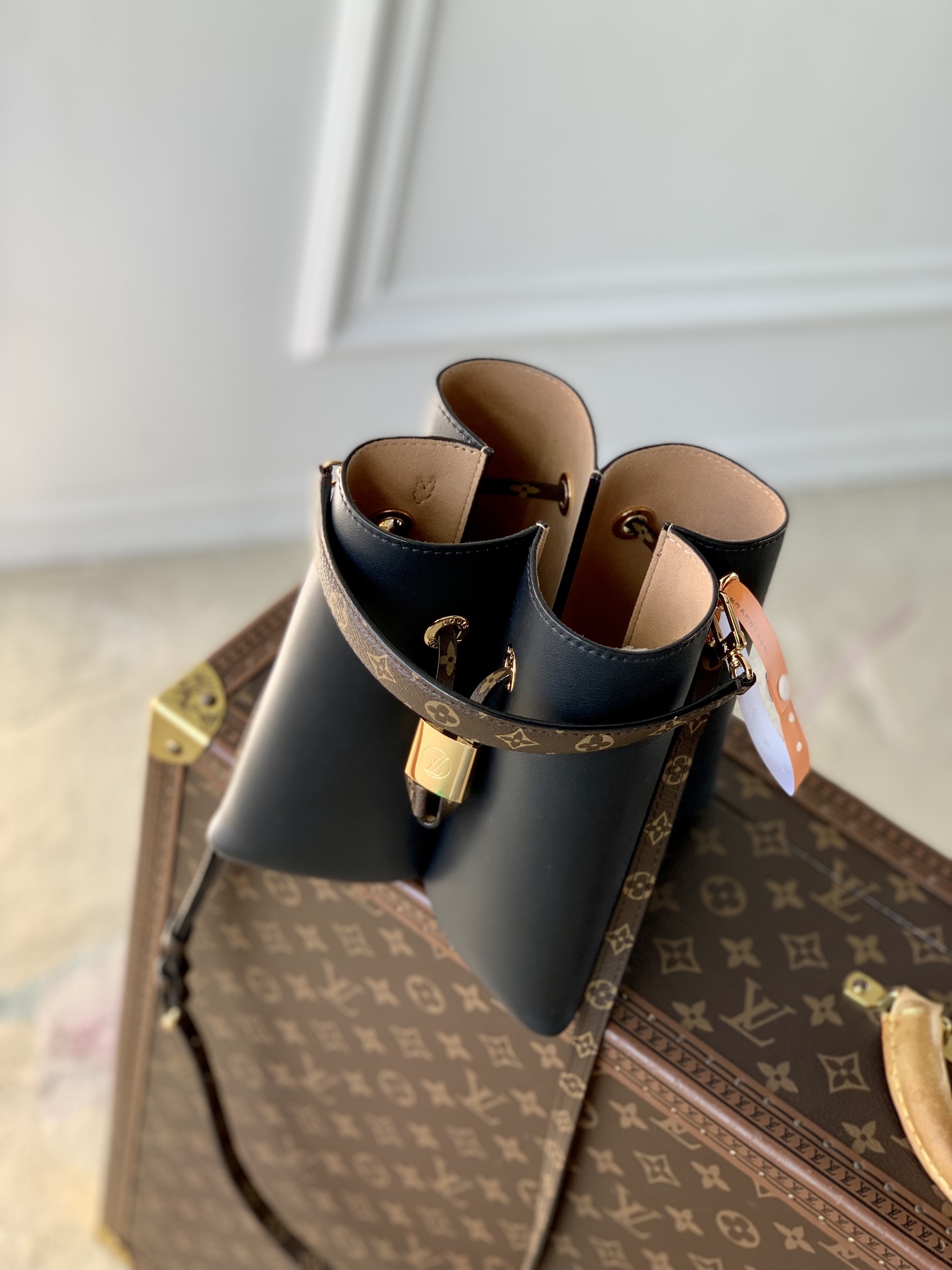 l0vis Vvtt0n bloom pm black calf bag-m13843-16 x 21 x 21cm