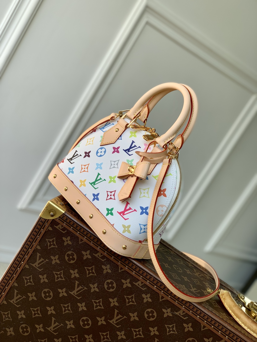 l0vis Vvtt0n damierlicious alma bb m12561-23.5 x 17.5 x 11.5cm
