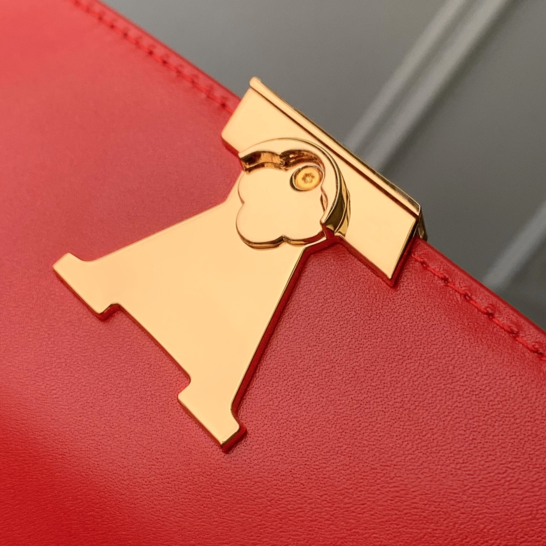 l0vis Vvtt0n wallet on chain capucines m12143-12 x 4 x 23cm