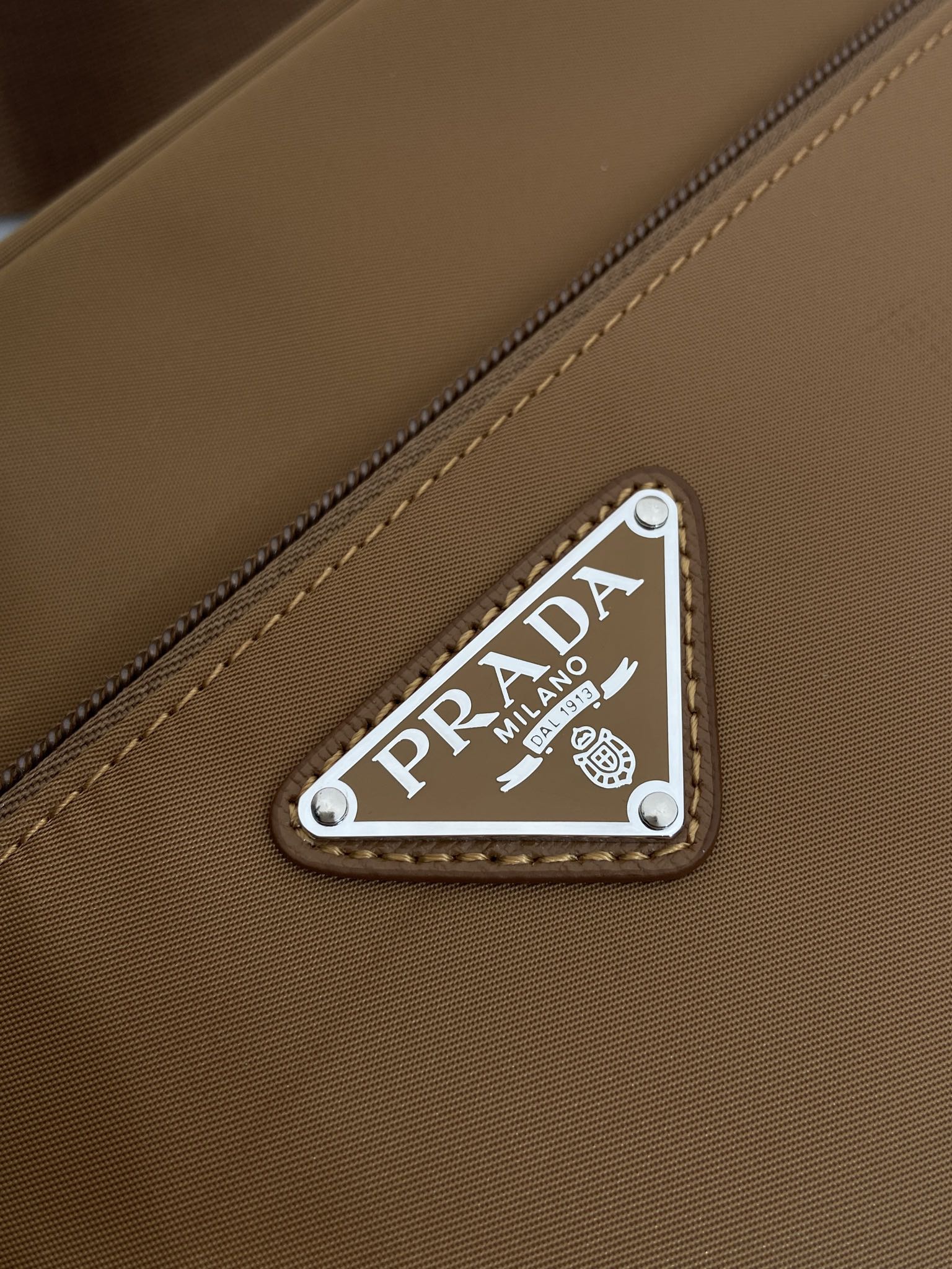 Pra*a 1bc167 crossbody bag -23*15*7cm