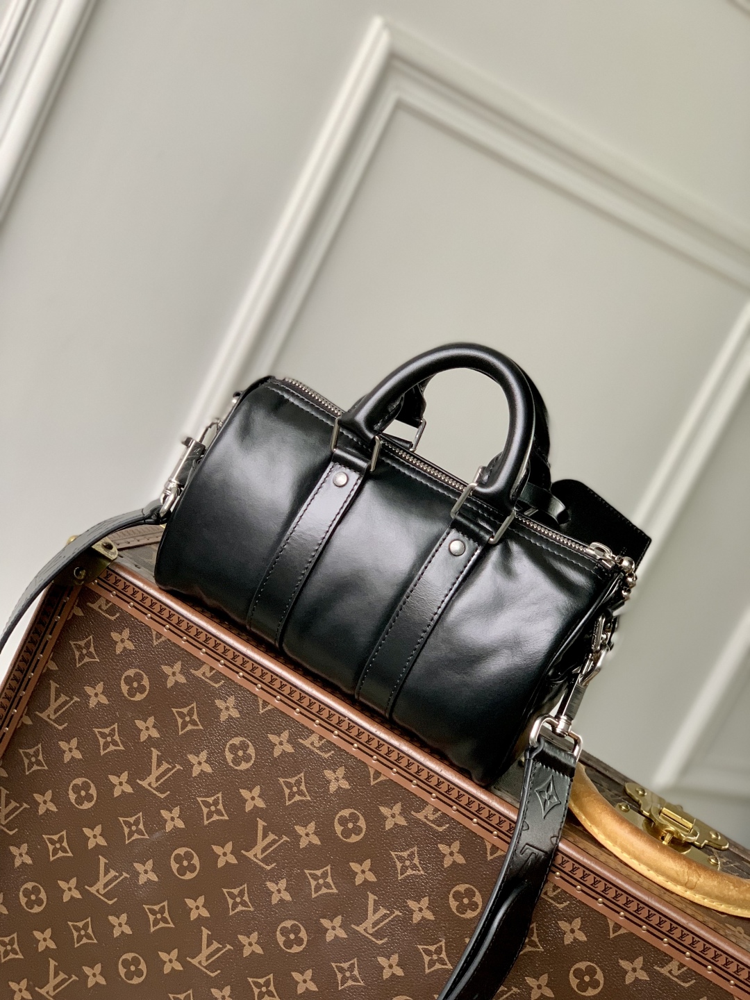 l0vis Vvtt0n keepall cargo bandoulière 25 -m13988-25*15*11cm