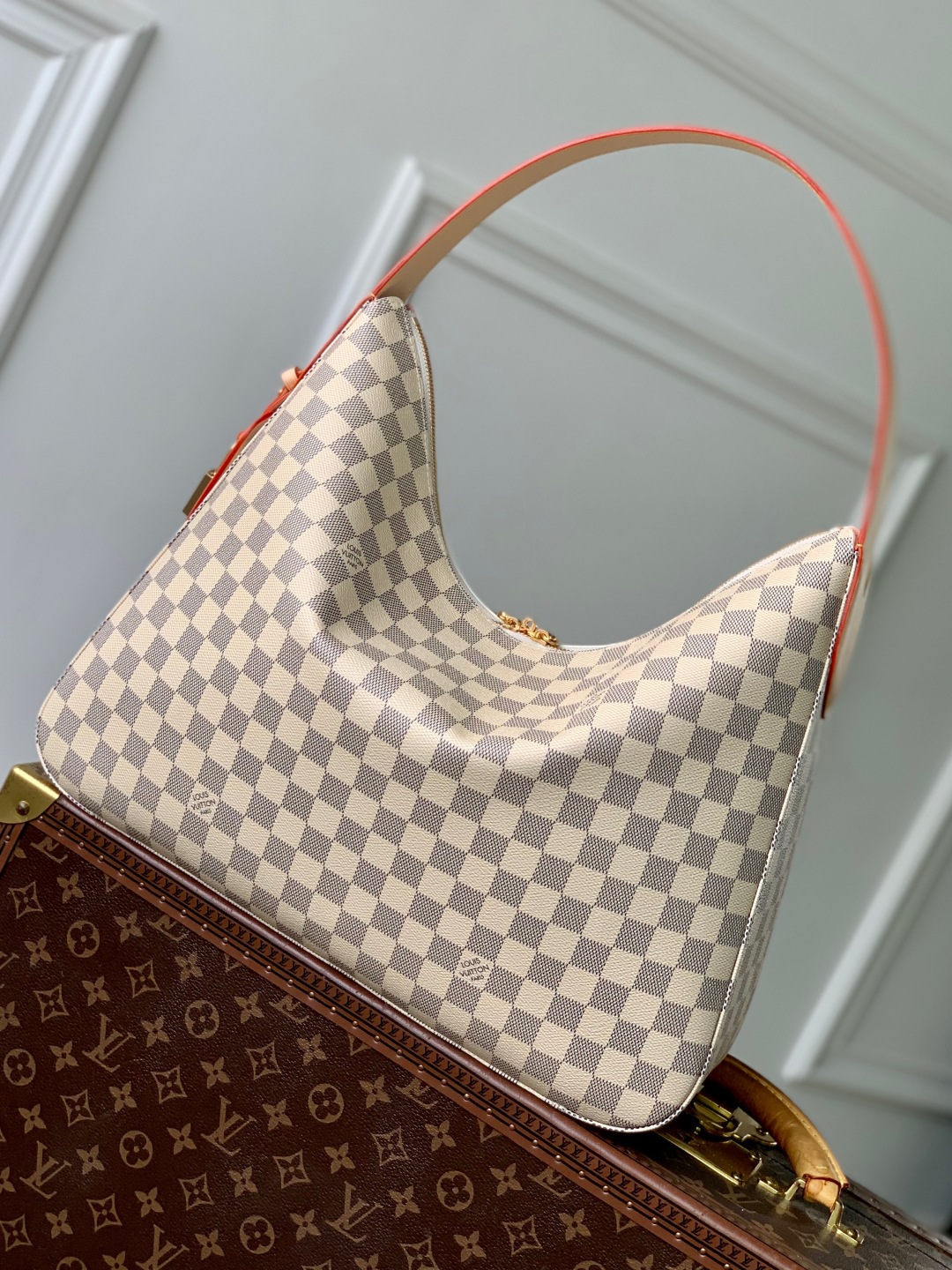 l0vis Vvtt0n slouchy bag-40 x 31 x 11cm