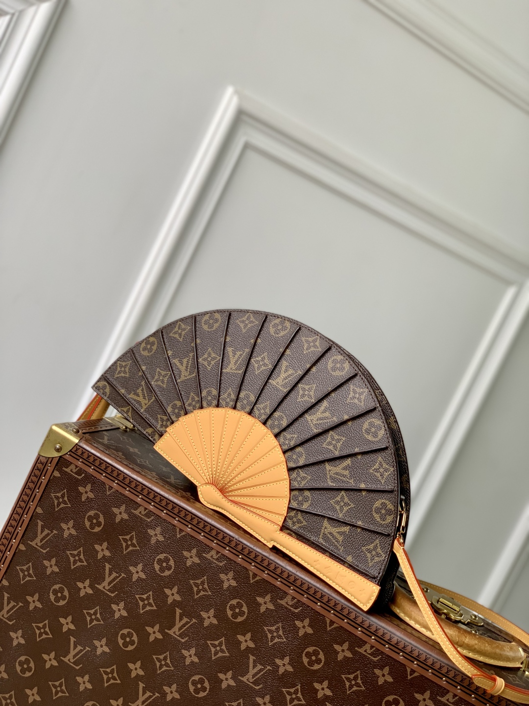 l0vis Vvtt0n fan bag-19 x 6 x 37cm
