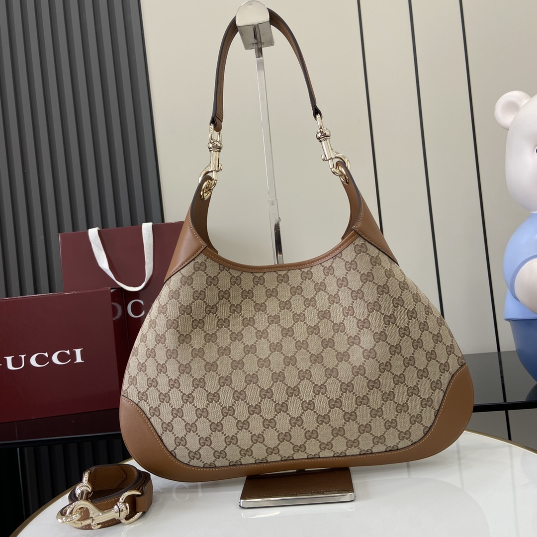 Gvc*1 body shoulder bag-42*36*2cm