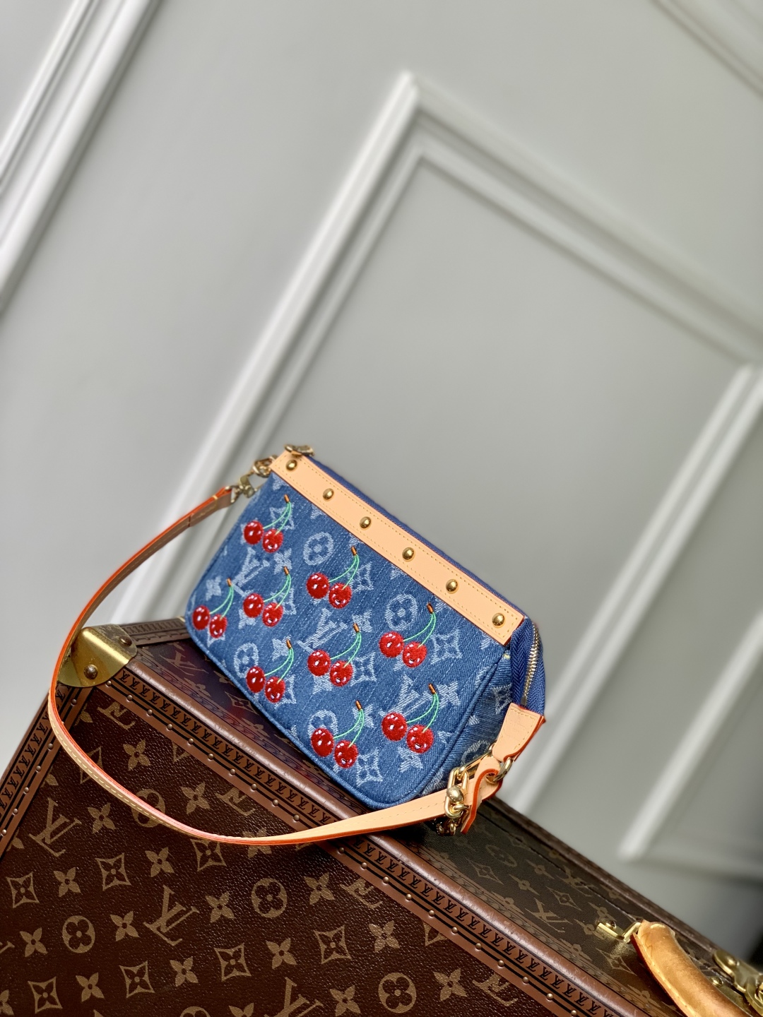 l0vis Vvtt0n pochette accessoires bag-22 x 13 x 4cm