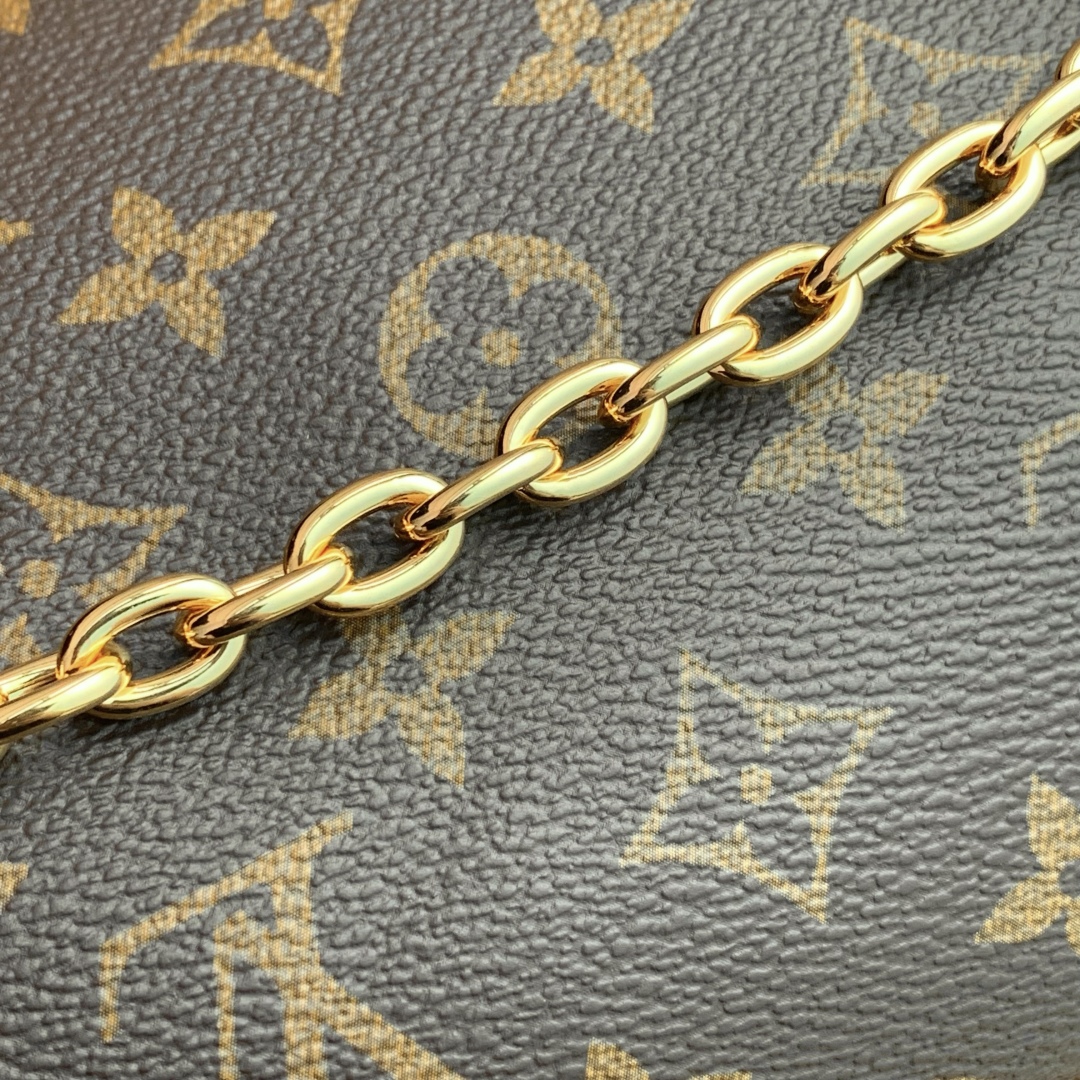 l0vis Vvtt0n mini bumbag-17 x 12 x 9.5cm