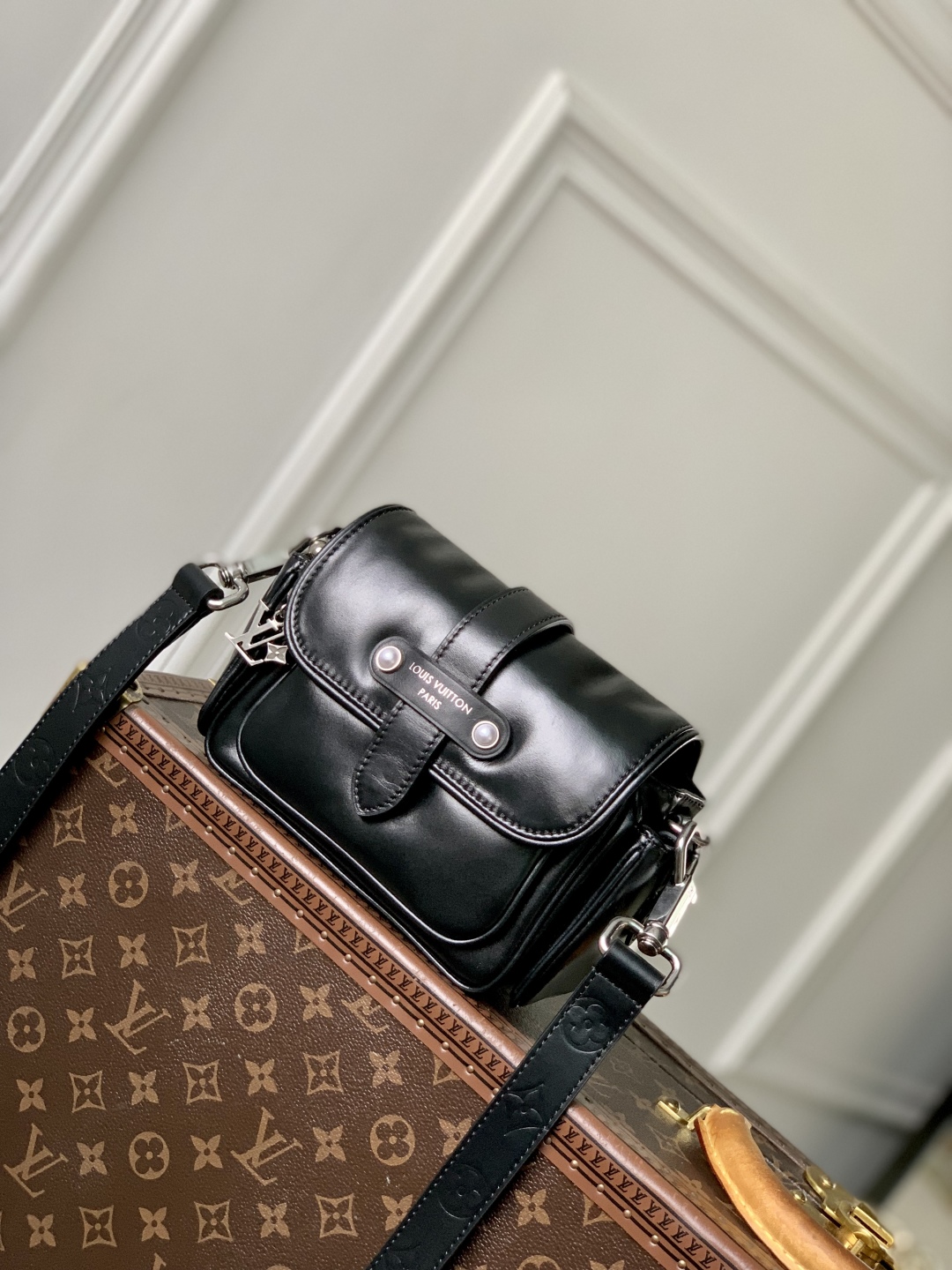 l0vis Vvtt0n cargo mini bag- m14742- 10 x 23 cm