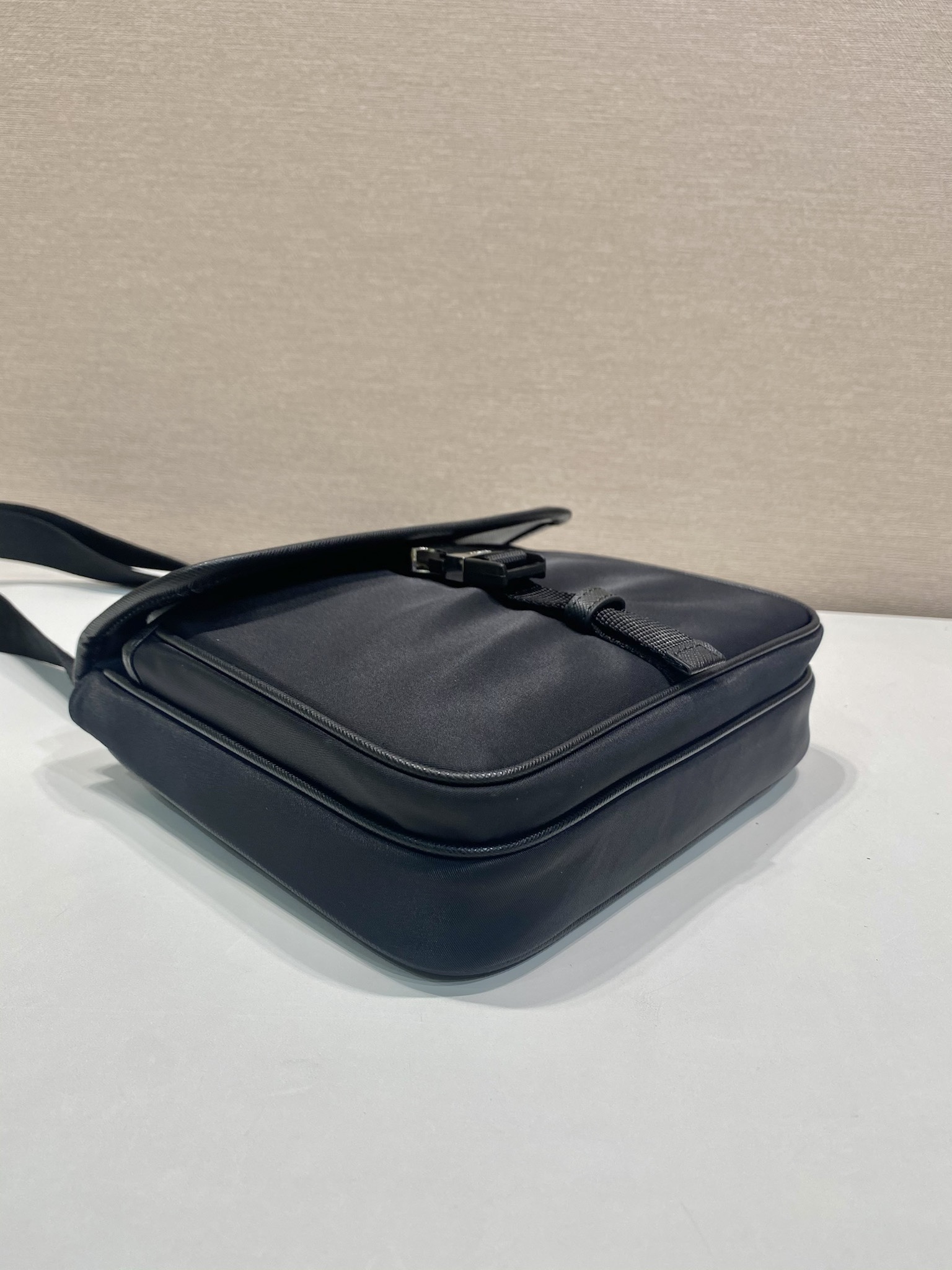 Pra*a 2vd077 shoulder bag-22*20*6cm