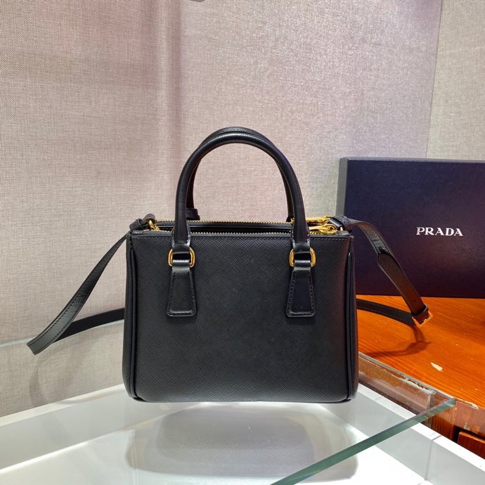 Pra*a borsa galleria small in saffiano 1ba906-20*15*9.5cm