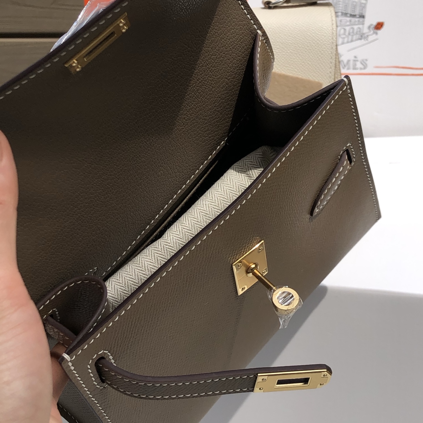 H**me5 kelly desordre 20cm epsom