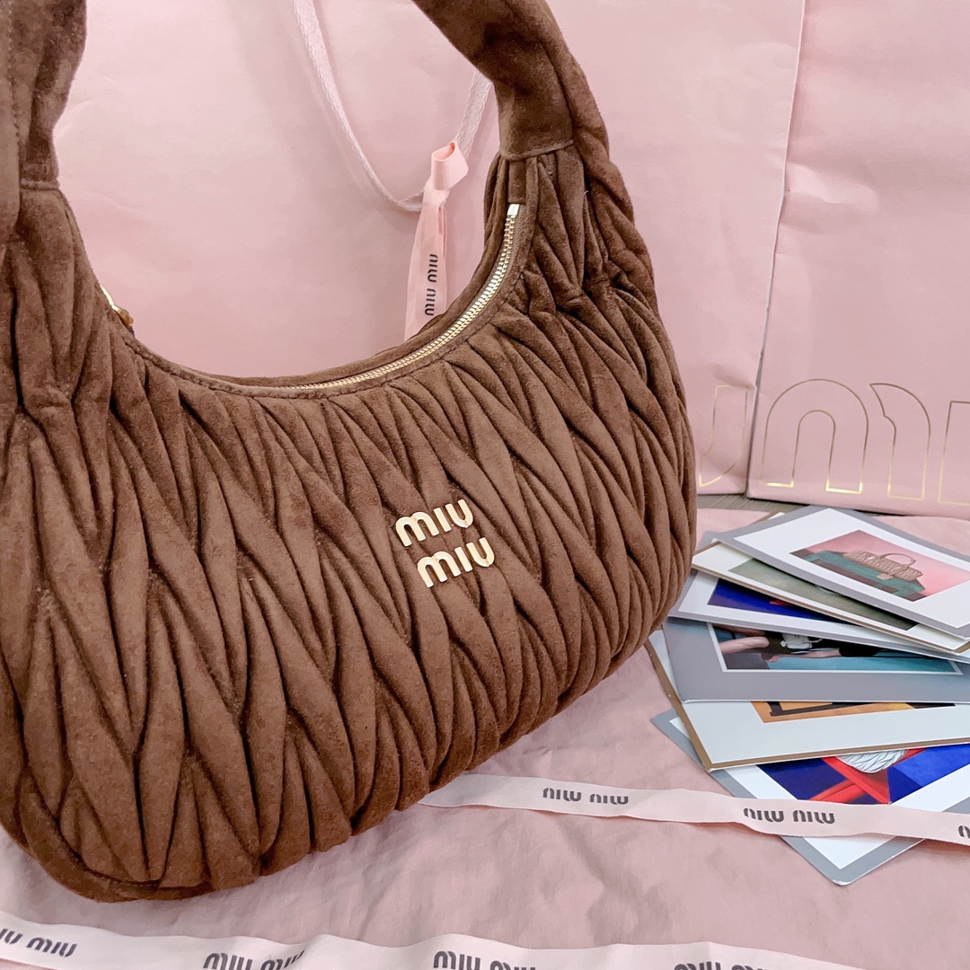 M1v wander bag-29 x 24 x 10cm