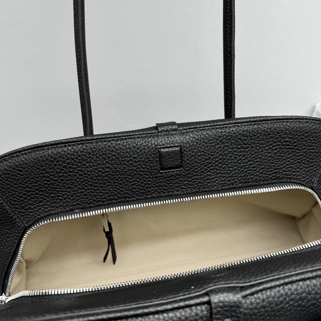 Ja*qvemvs le turismo bag-39*23*17cm