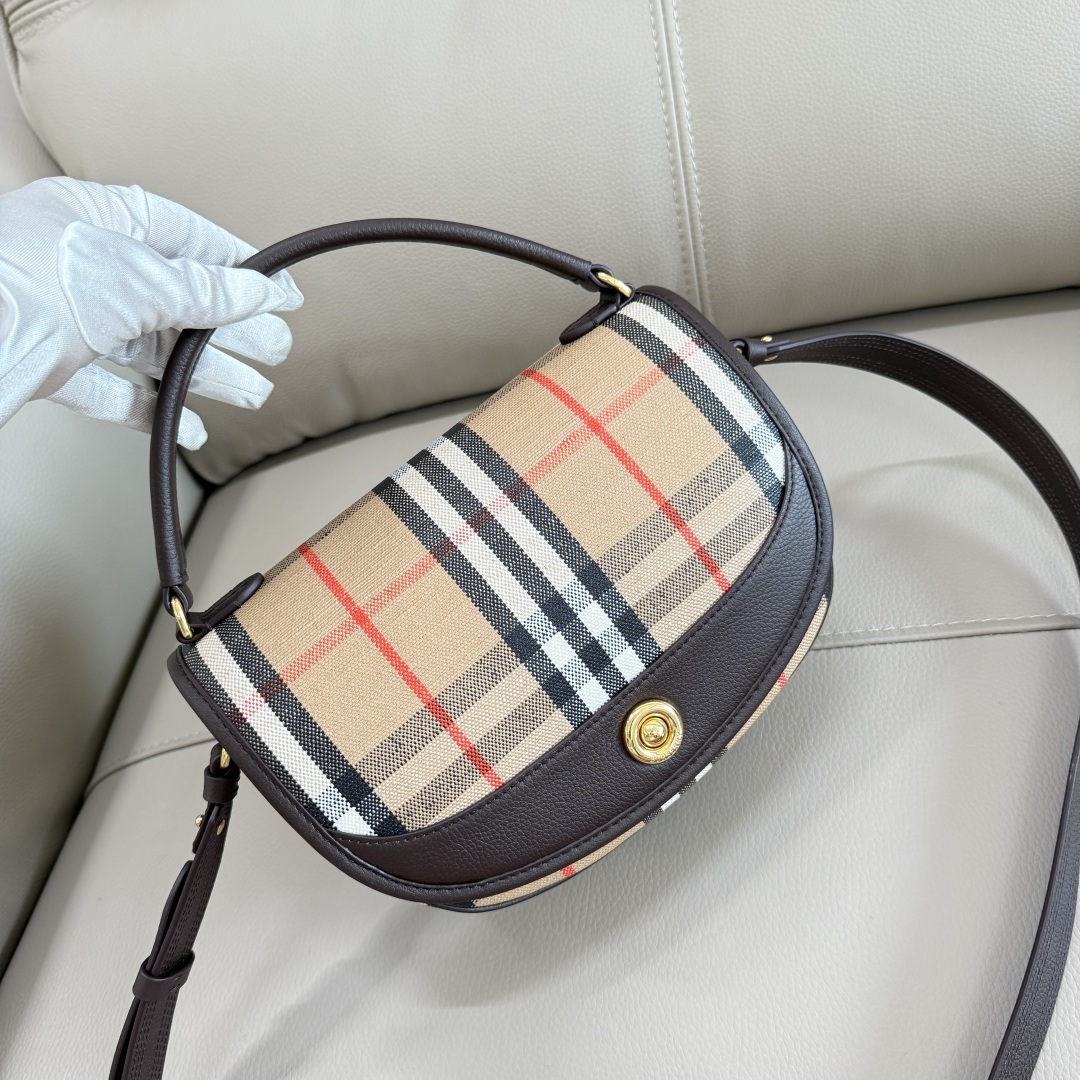 Bv*b*rry mini highlands bag​ in sand-24.5x8x 18cm