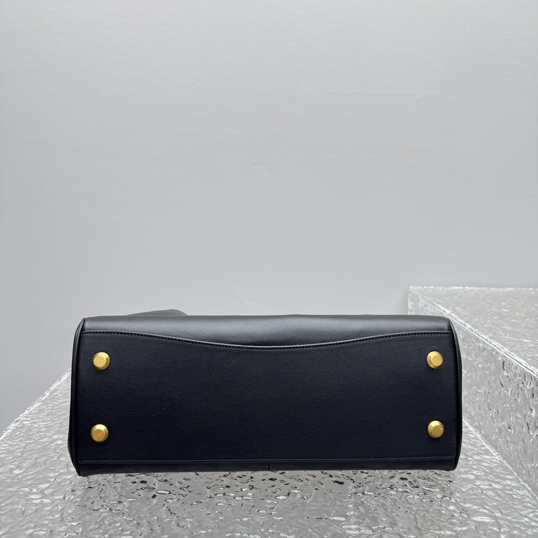Ba1en*iaga tote bag-33*11*27cm
