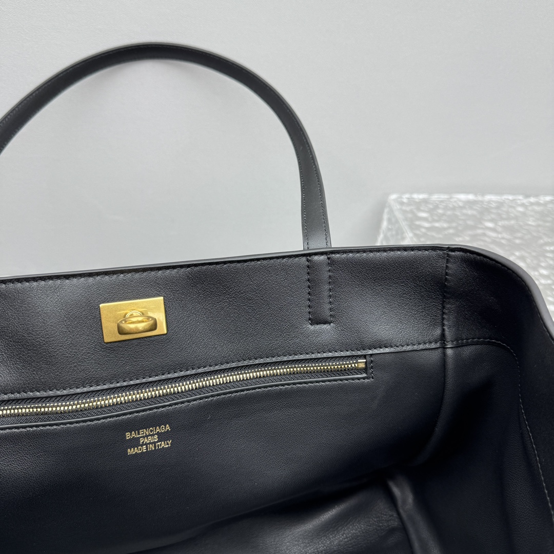 Ba1en*iaga tote bag-33*11*27cm