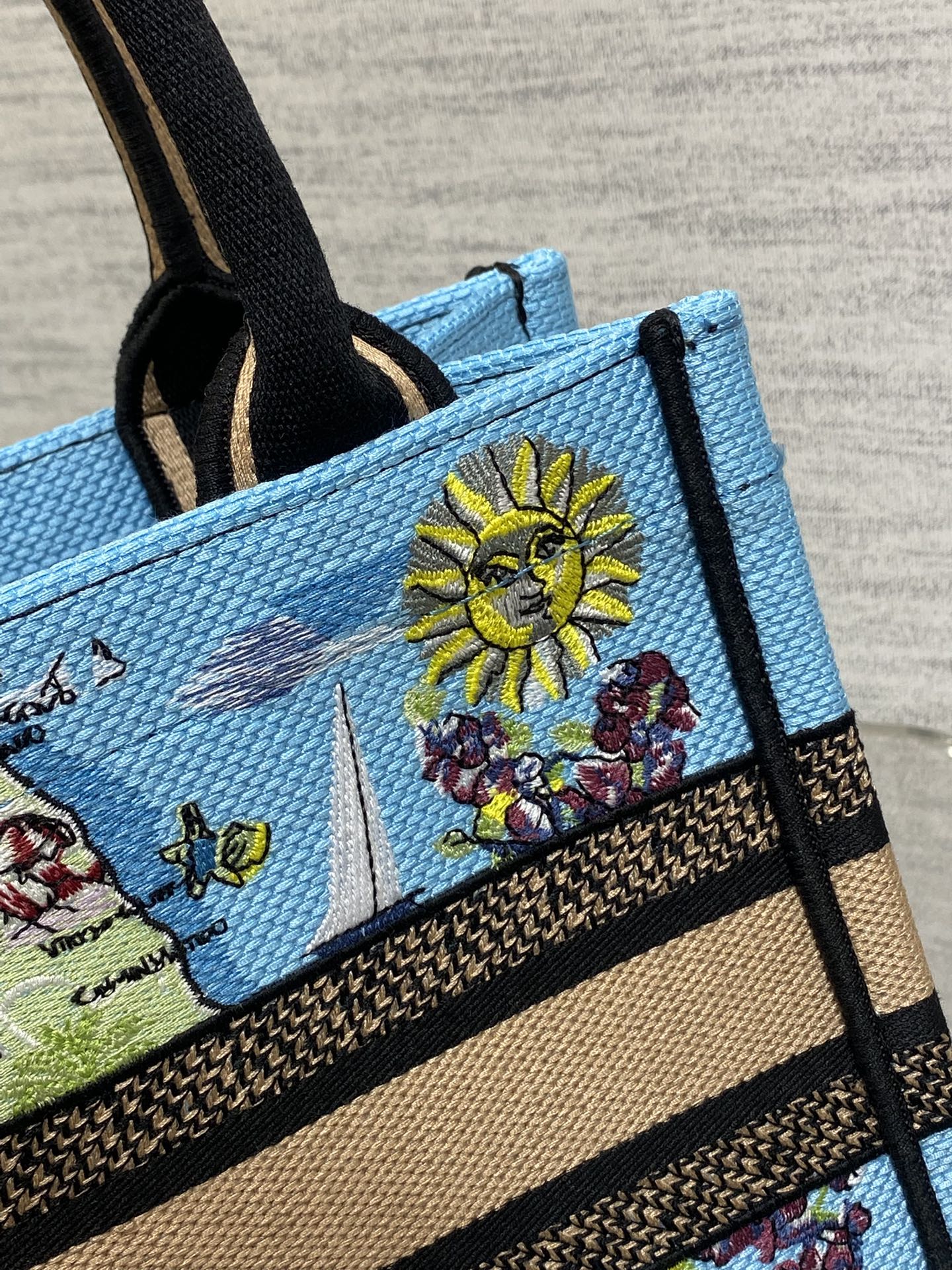 Diro Small Book Tote-26*8*22CM