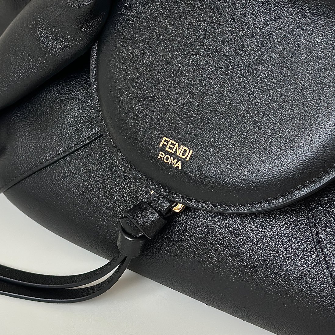 F**di Spy Bag -32*12*18CM