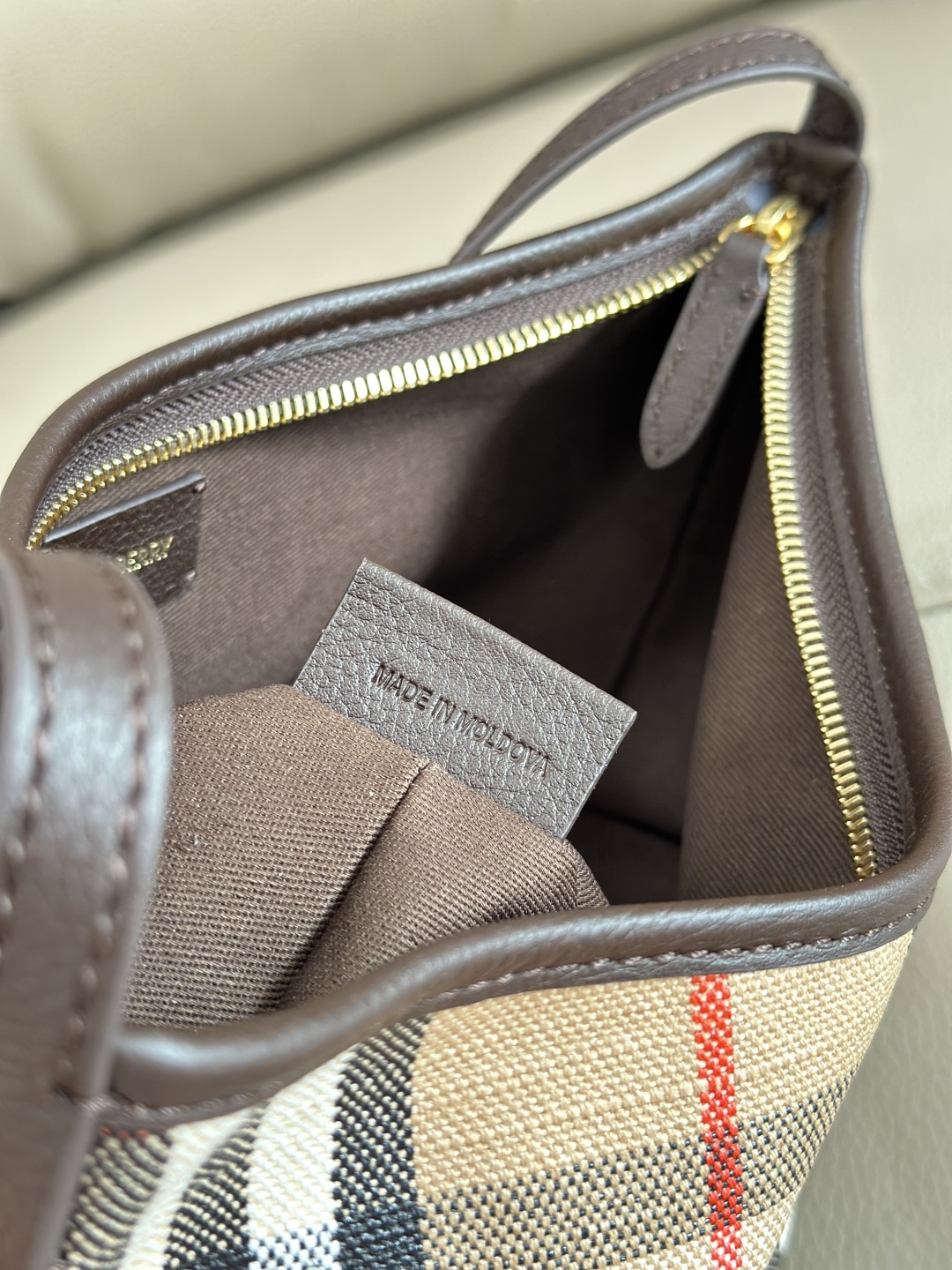 Bv*b*rry vintage bag-25.5x 12 x 16cm