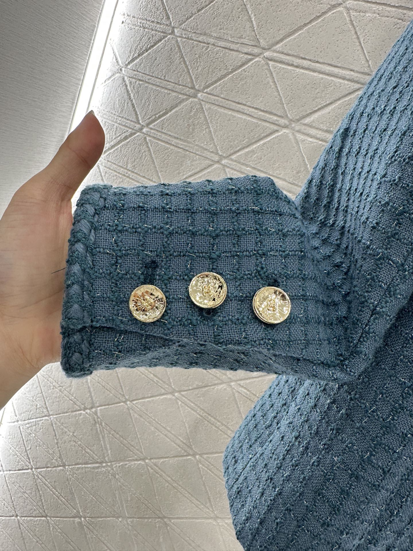 Ch@nel woolen cloth