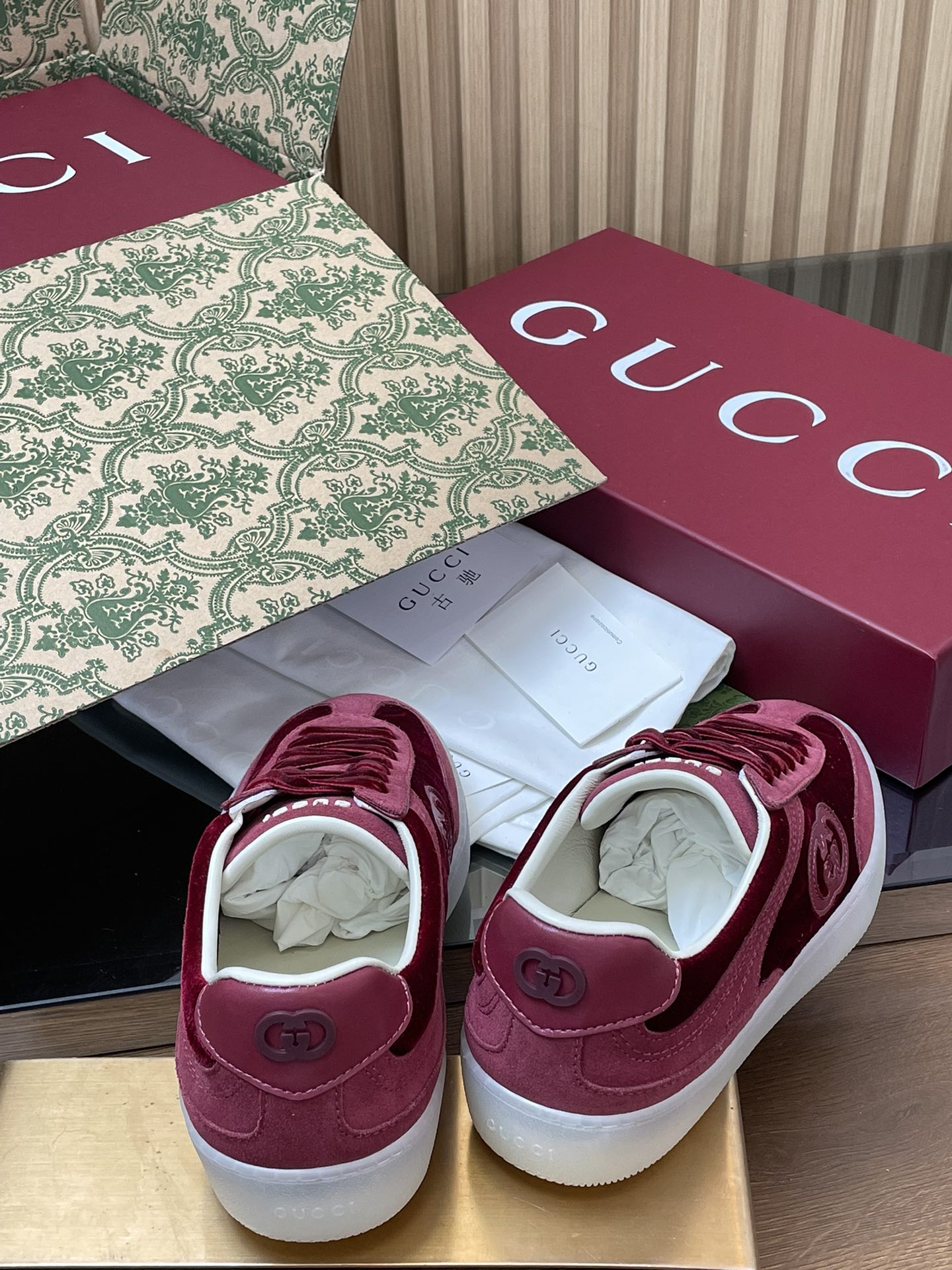 Gvc*1 sneakers