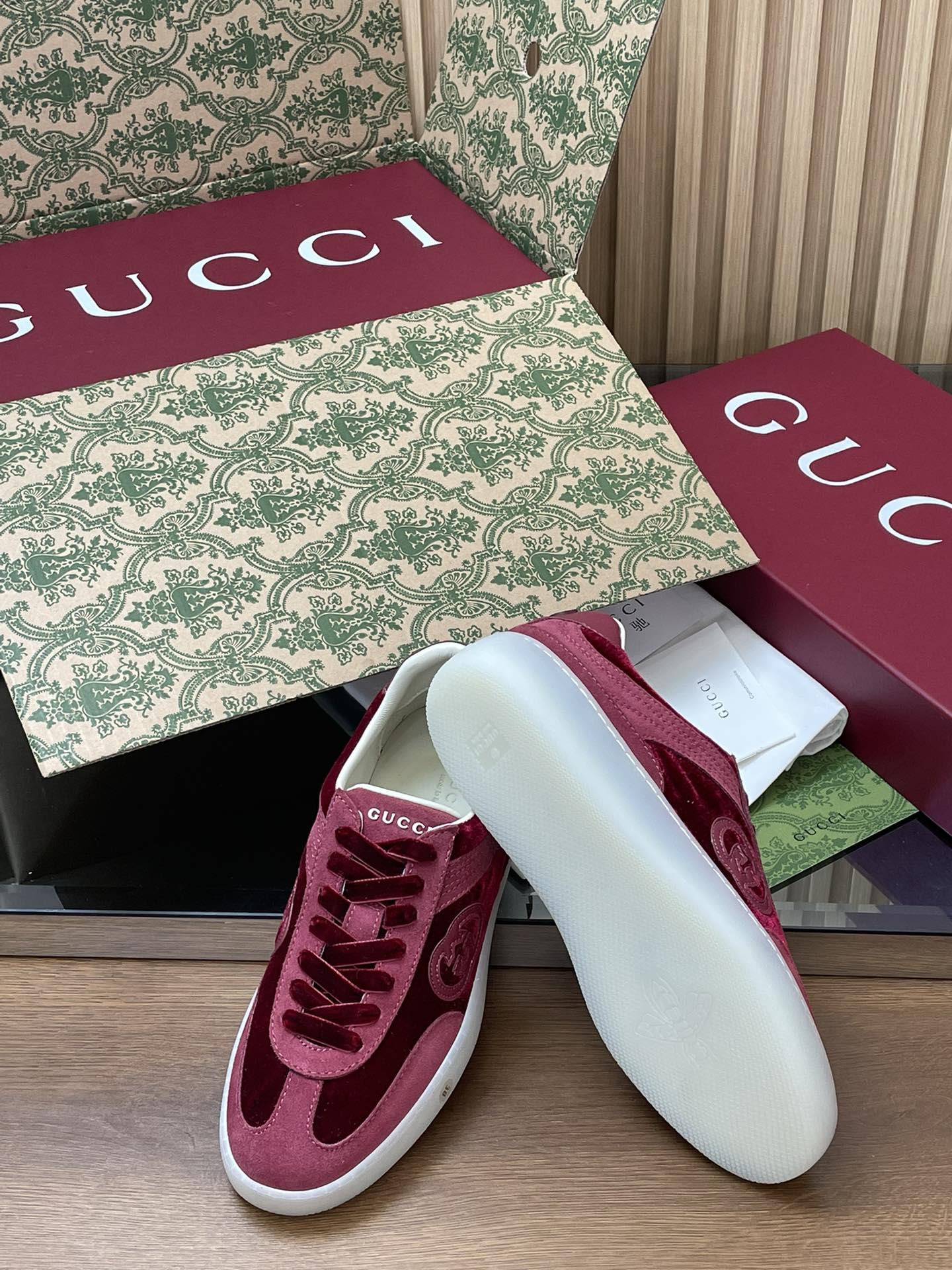 Gvc*1 sneakers