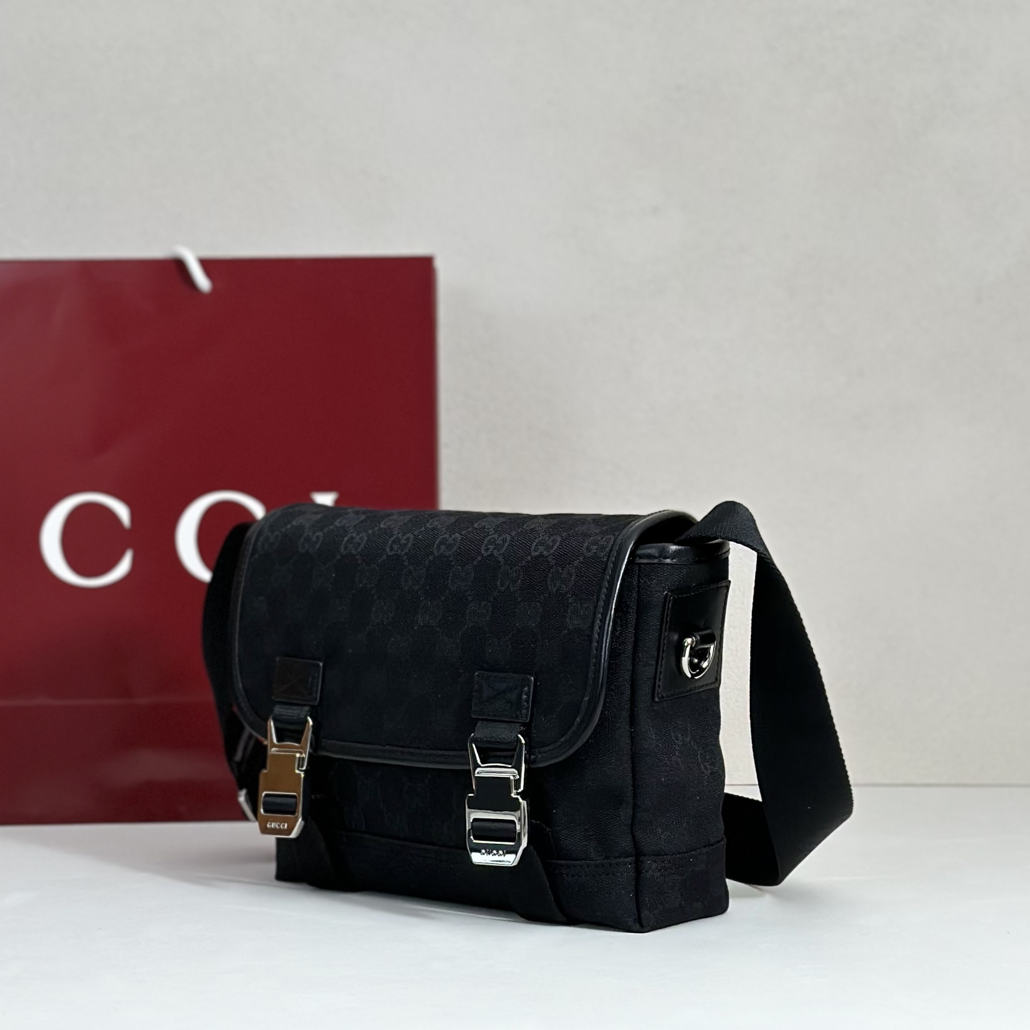 Guc*ci GG Small Crossbody bBg GG Canvas-25*20*8.5CM