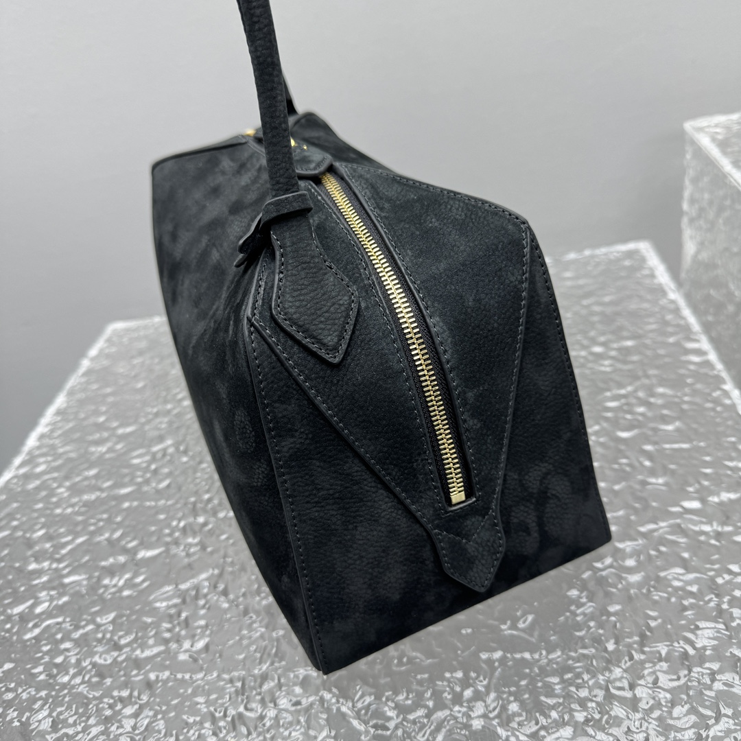 ALAÏA Le Bulldog medium Nubuck Shoulder Bag-32*17*15CM