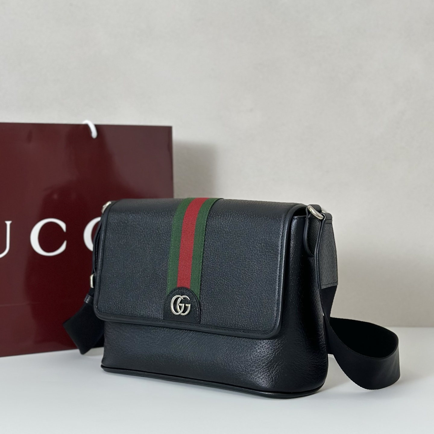 Gv*c*i Ophidia Medium Messenger Bag In Black Soft Leather-29.5*20*8CM