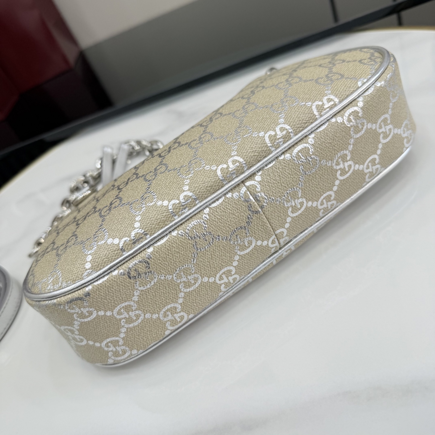 GG Emblem Small Shoulder Bag-24*16.5*5.5CM