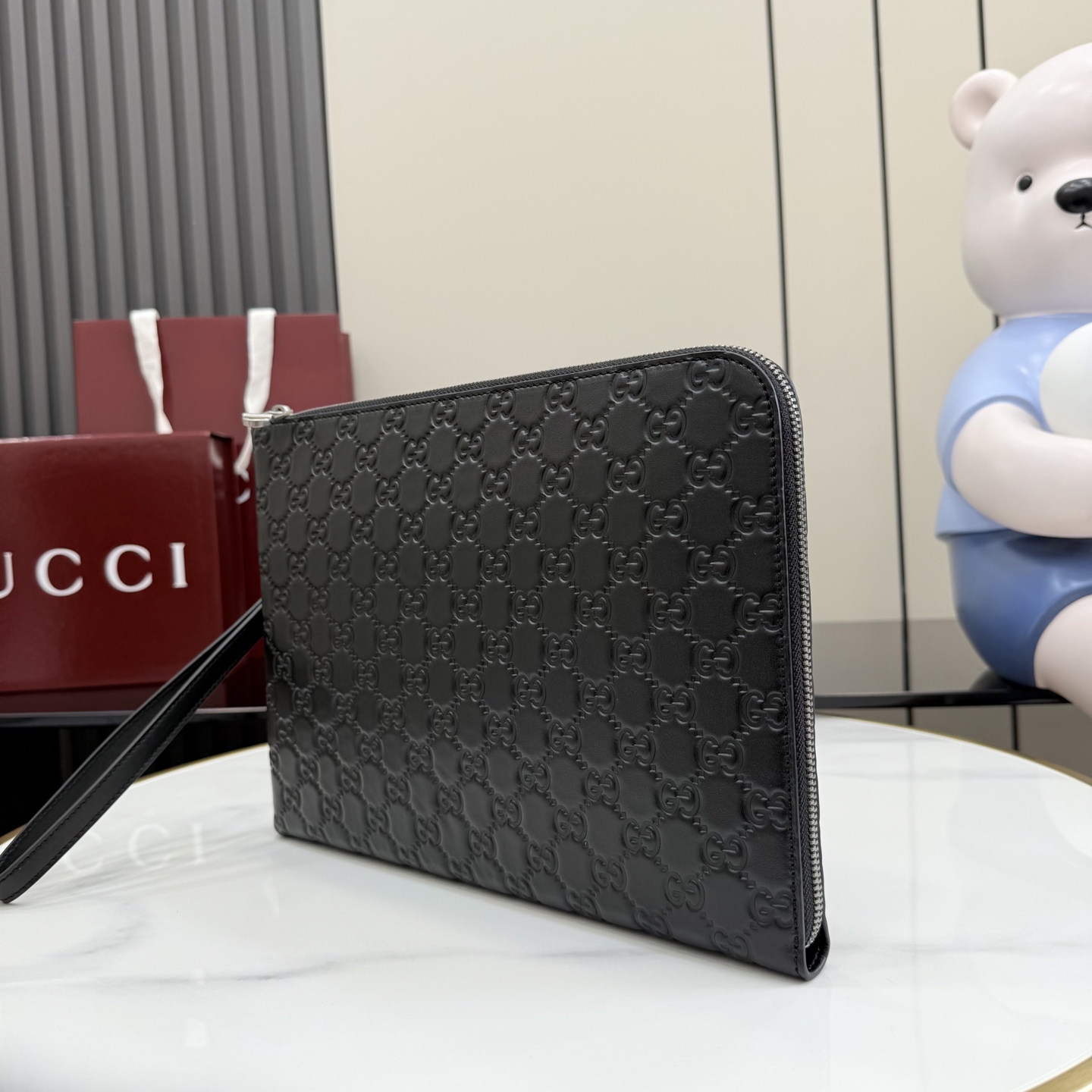 GG Emblem Pouch In Black GG leather-30*22*2.5CM