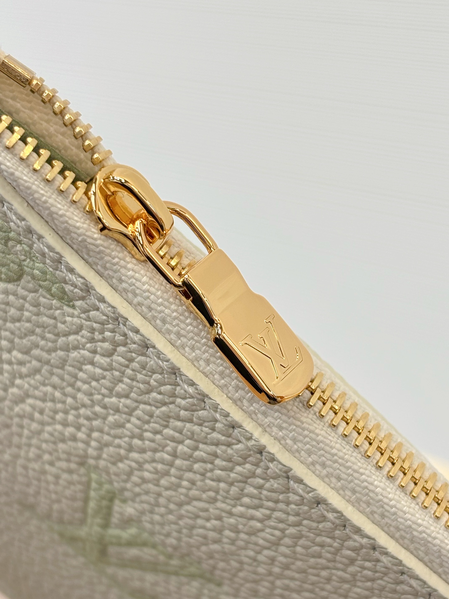 LV All In BB Bucket-M15130-18 x 12 x 16CM