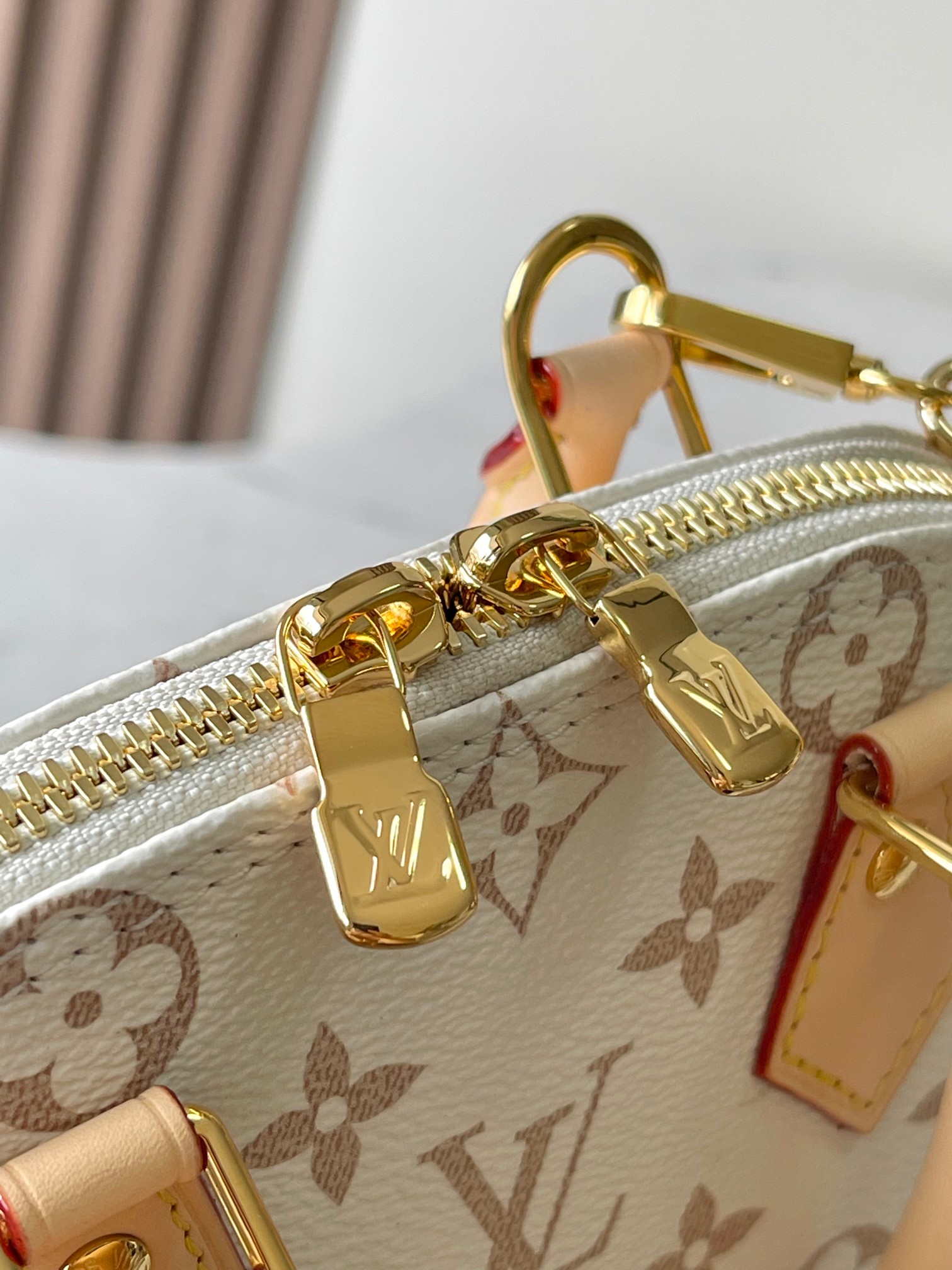 LV Alma Mini Handbags-MB163-18*12*8CM