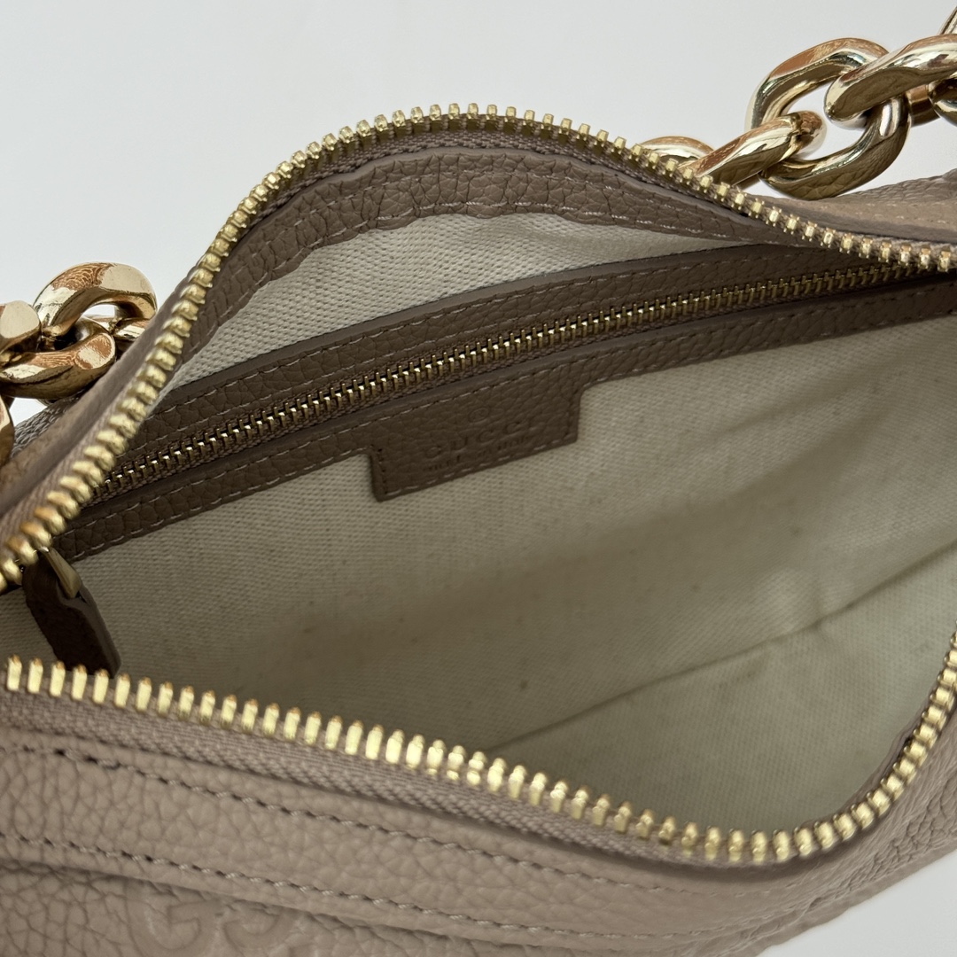 Gv*c* GG Emblem Medium Shoulder Bag-25.5*20CM
