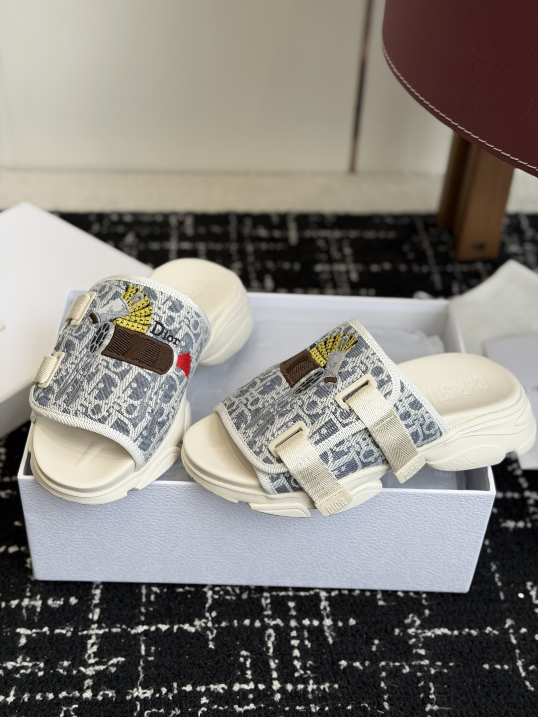 Diro Sandals