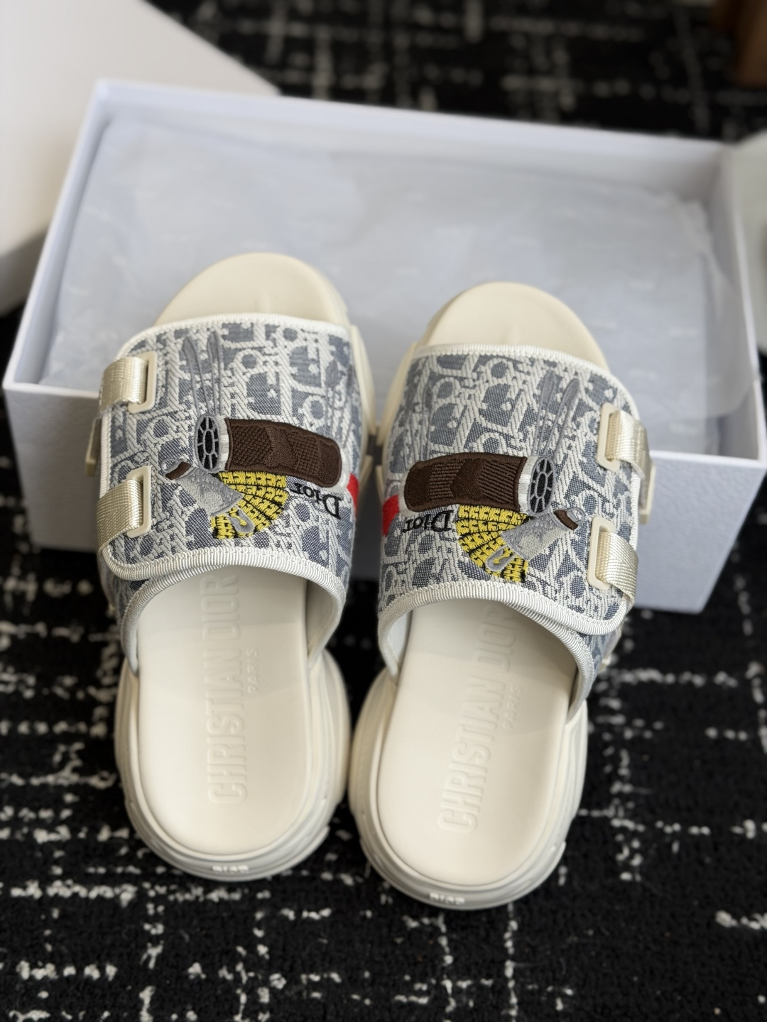 Diro Sandals